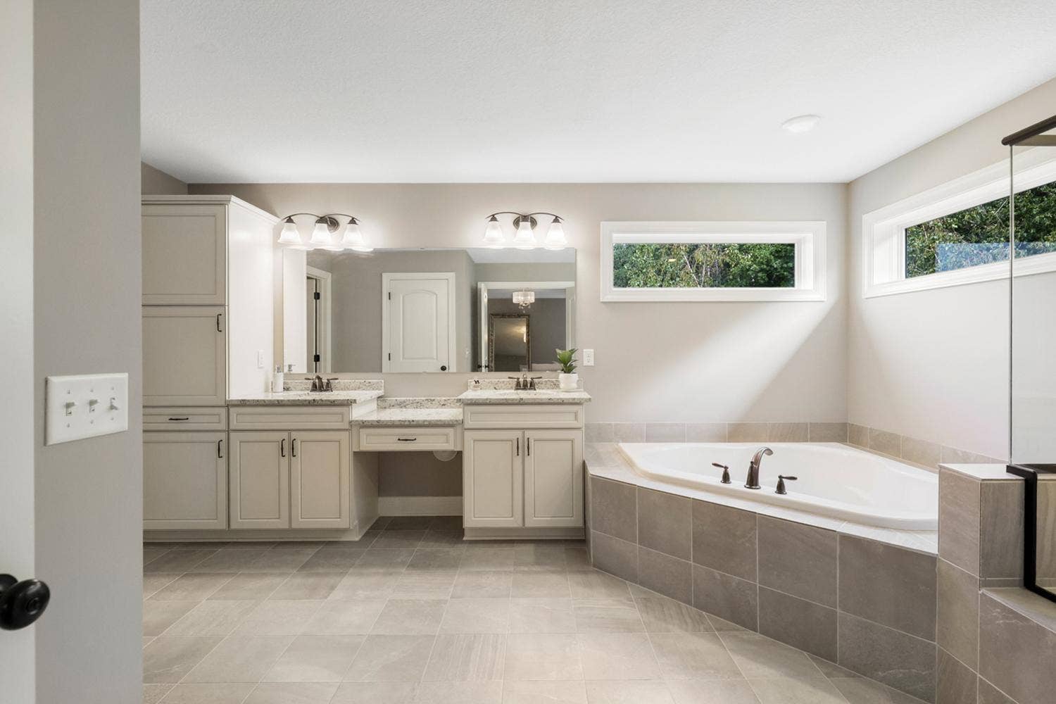 2147 Spring Lake Court, Shakopee, MN 55379 2147 Spring Lake Ct, Shakopee, MN 55379-54.jpg