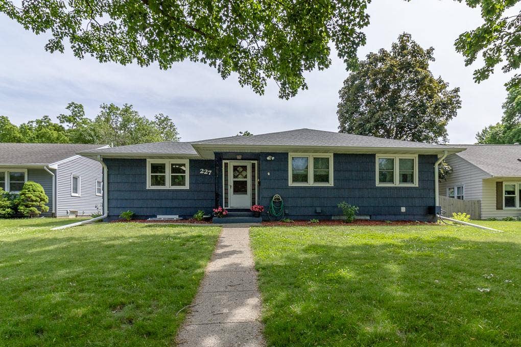 227 Westwood Drive, Mankato, MN 56001 IMG_6603-Edit.jpg