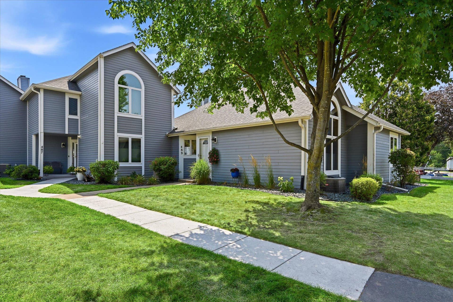 03-489 Mariner Dr [3257021]- 003.jpg