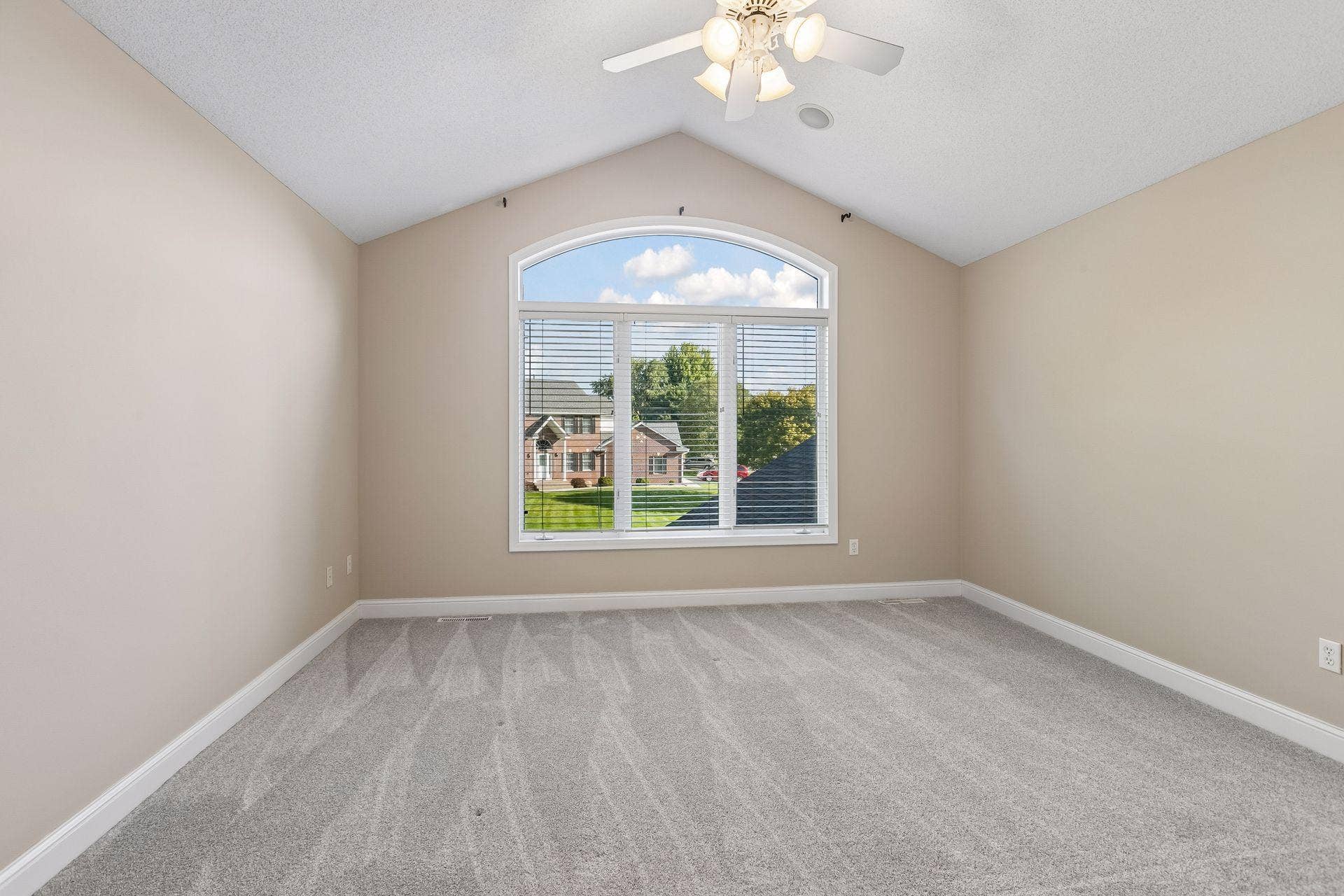 2717 87th Trail N, Brooklyn Park, MN 55443 2717 87th Trail North - Primary bedroom - 0030.jpg