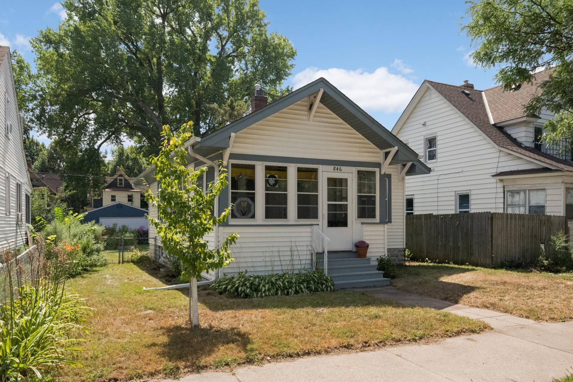 846 Charles Avenue, 102, Saint Paul, MN 55104 Image-1.jpg