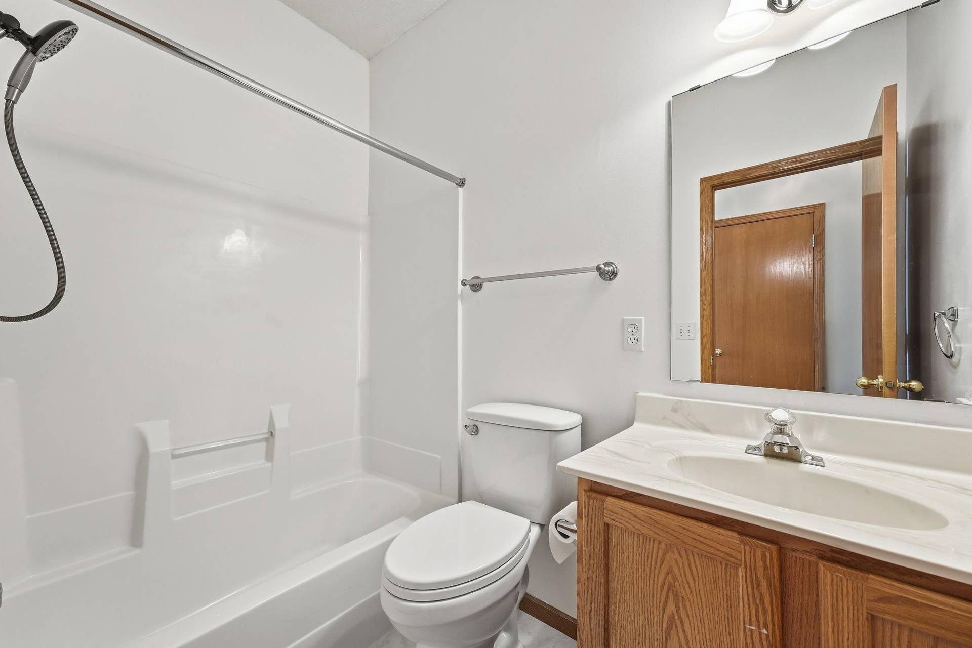 17290 90th Avenue N, Maple Grove, MN 55311 19-web-or-mls-17290_90th_Ave_N_Osseo_MN_55311_02676.jpg