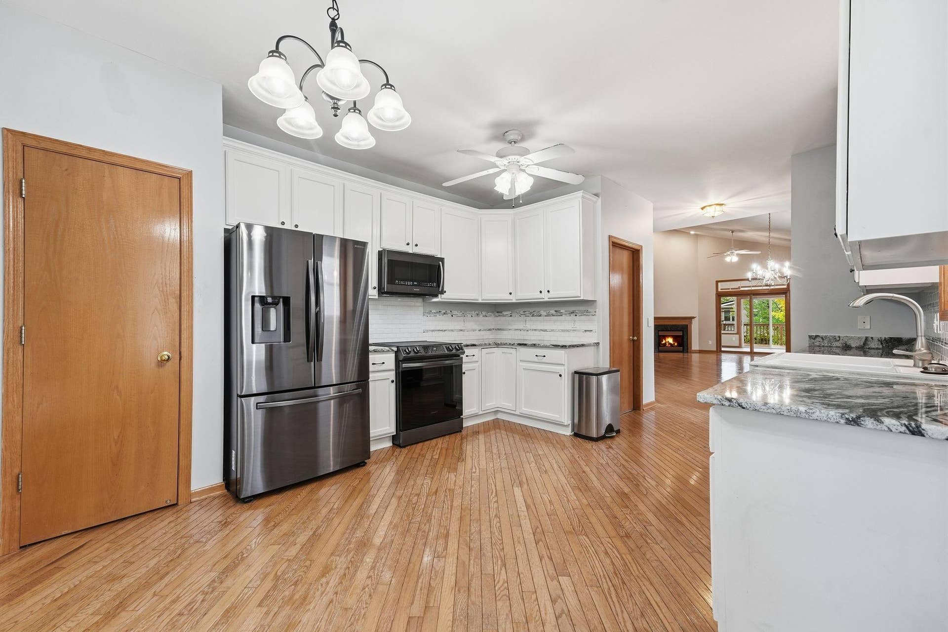 17290 90th Avenue N, Maple Grove, MN 55311 8-web-or-mls-17290_90th_Ave_N_Osseo_MN_55311_02576 (1).jpg