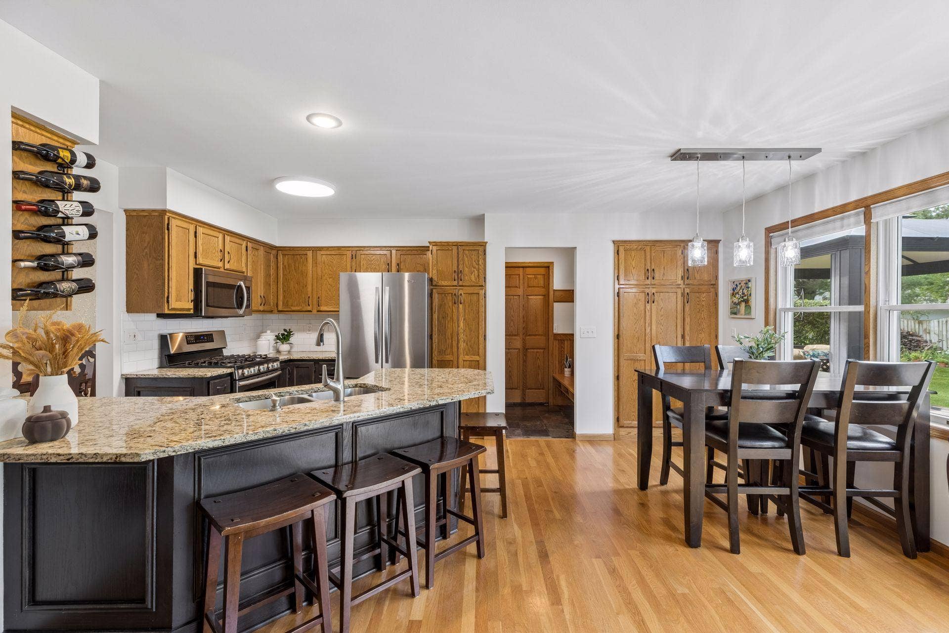 1008 Eagle Ridge Court, Stillwater, MN 55082 Welcome to the kitchen! Beautiful selections and thoughtful updates over the years make this space feel fresh, warm, and move-in ready.