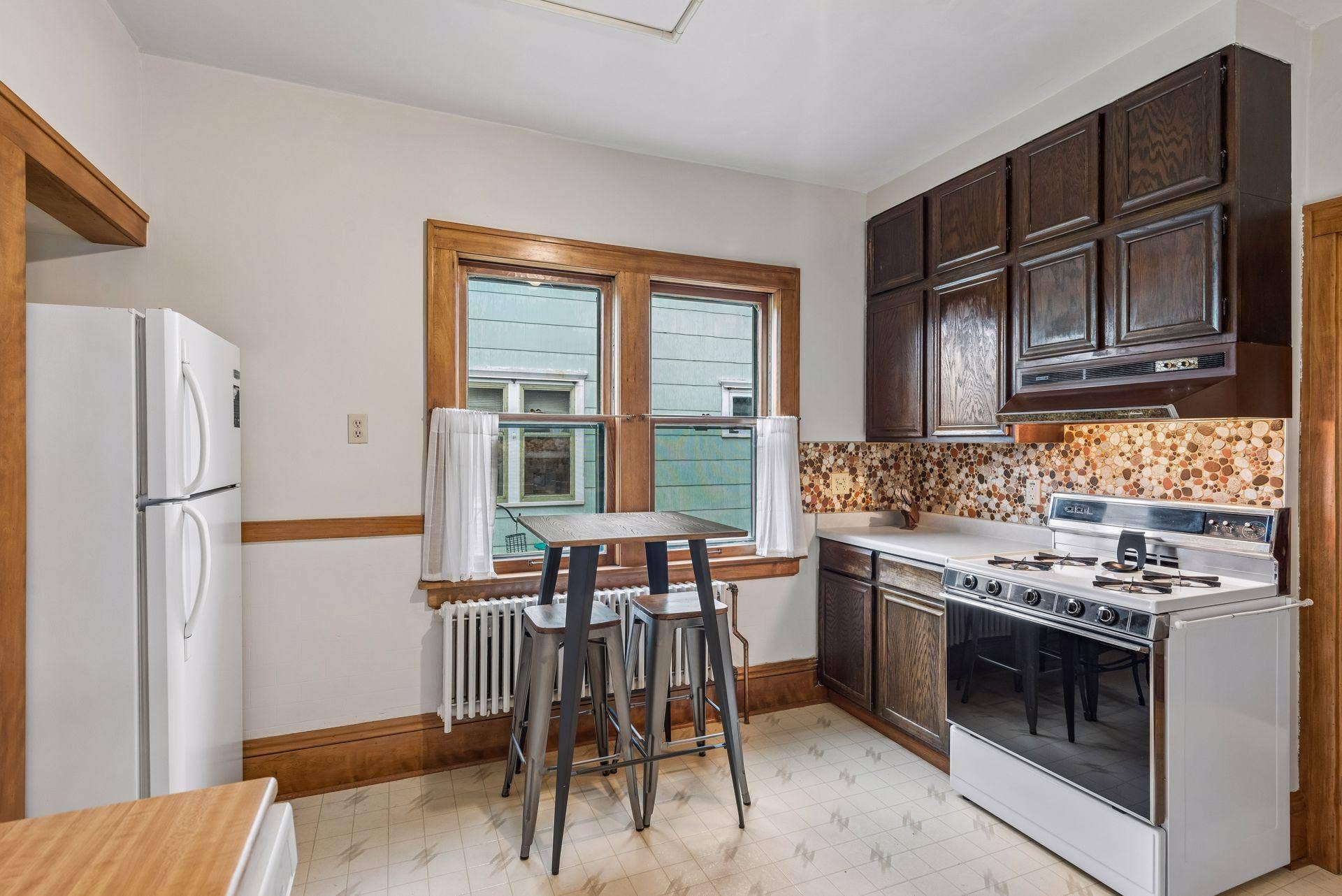 Charming and bright kitchen