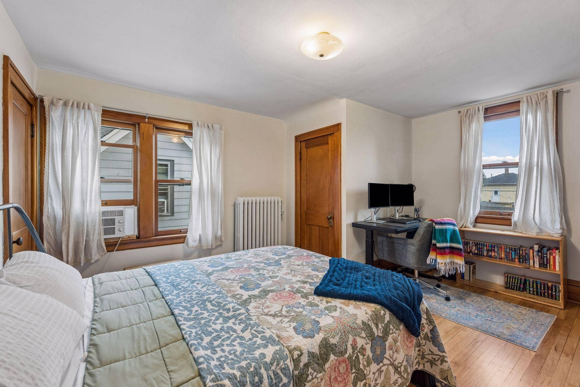 Bedroom 2 (w/ walk-in closet)