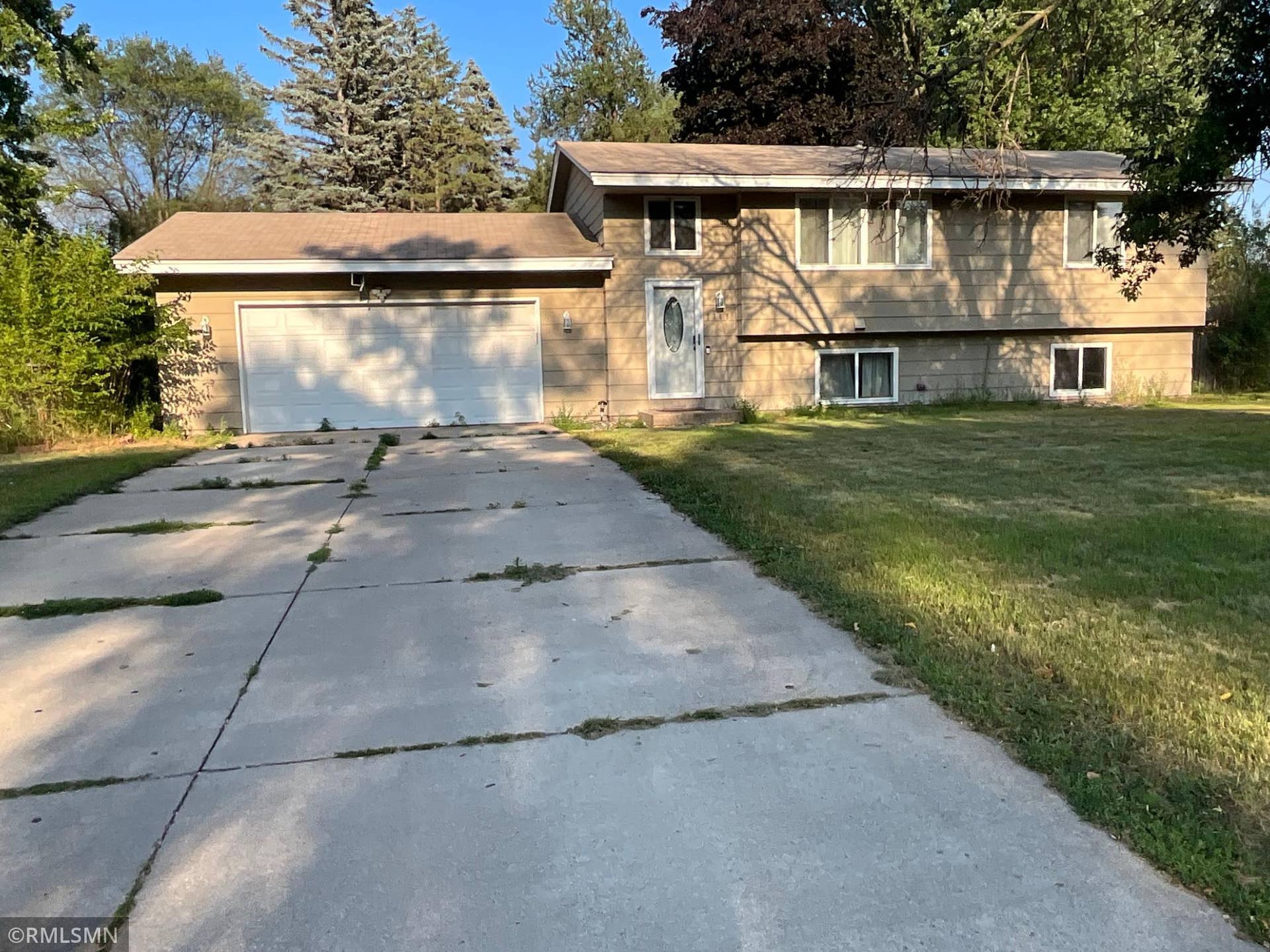 7308 Fremont Avenue N, Brooklyn Park, MN 55444 IMG_0538.jpeg