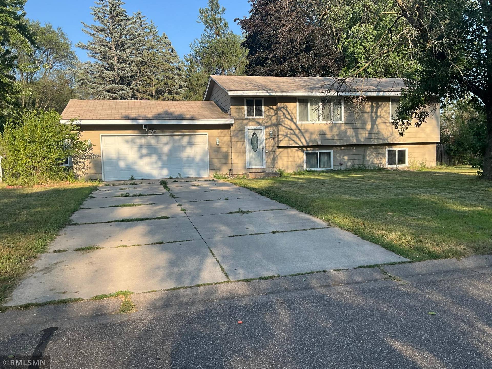 7308 Fremont Avenue N, Brooklyn Park, MN 55444 IMG_0527.jpeg