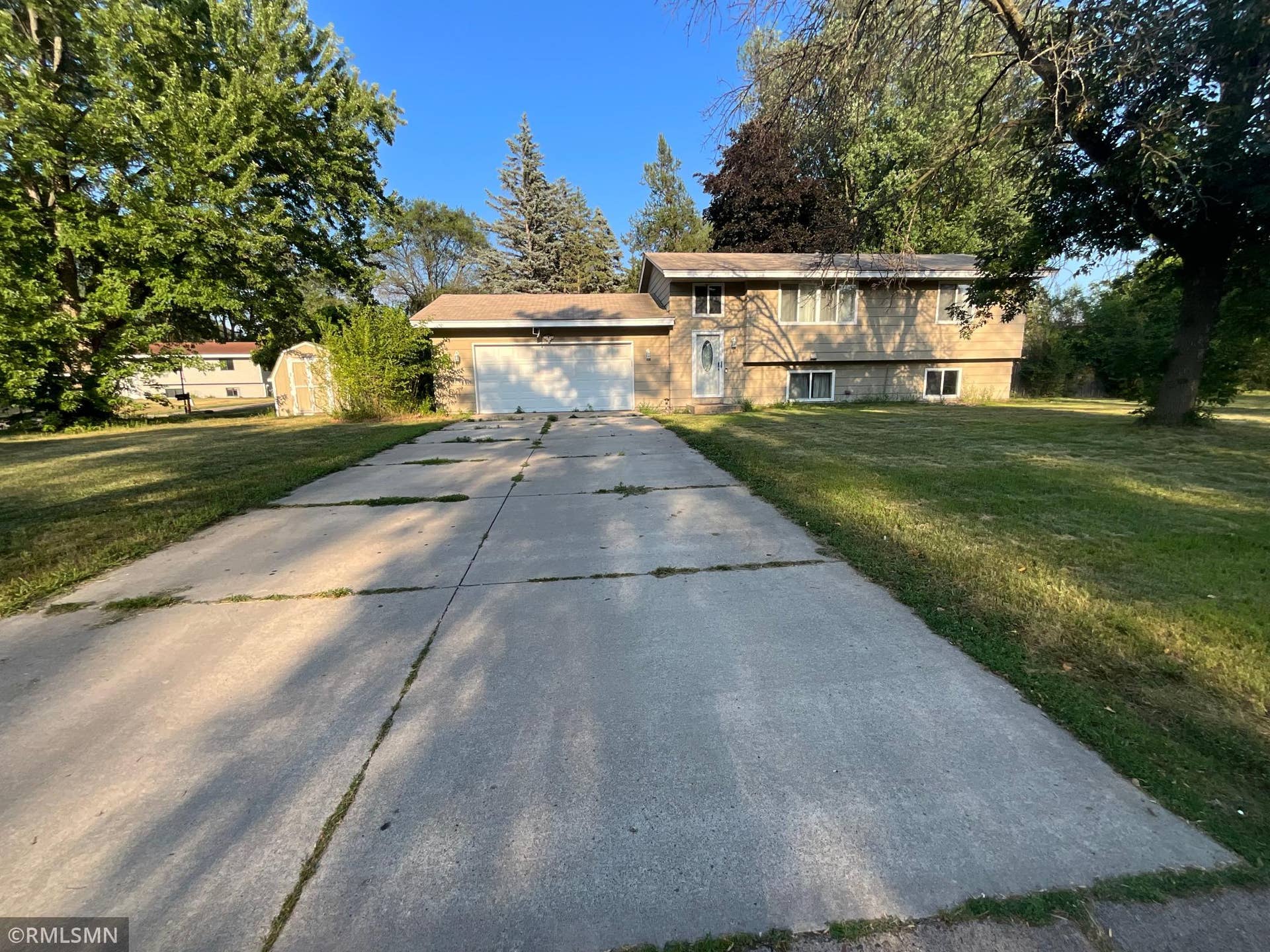 7308 Fremont Avenue N, Brooklyn Park, MN 55444 IMG_0540.jpeg