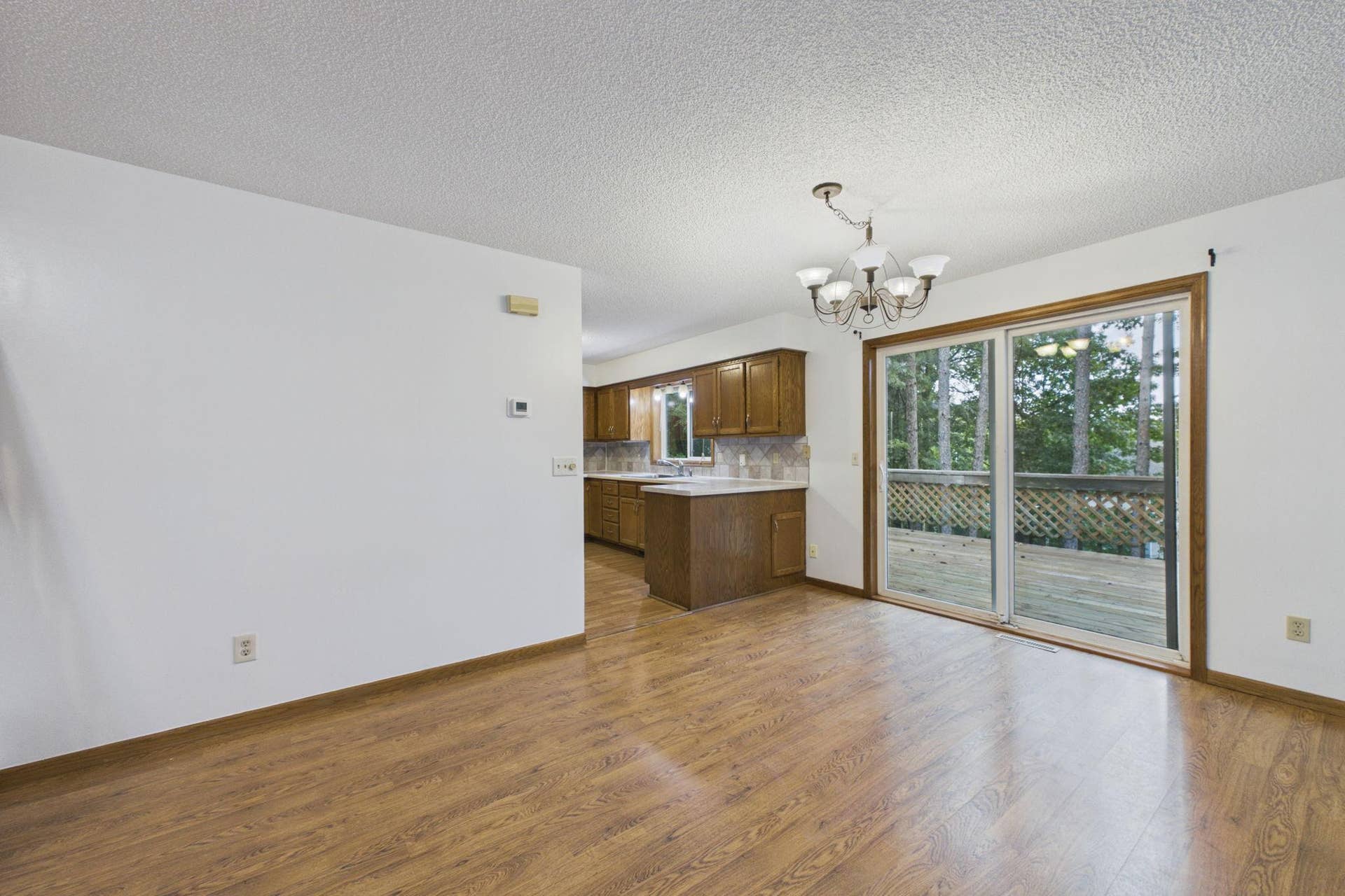 7018 43rd Street N, Oakdale, MN 55128 7018 43rd Street N, Oakdale, MN 55128