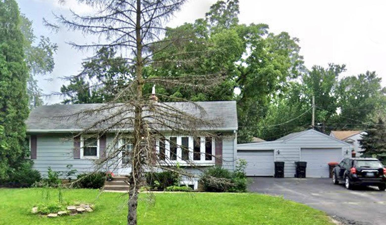 150 Roselawn Avenue E, Maplewood, MN 55117 150RoselawnFrontExterior.jpg