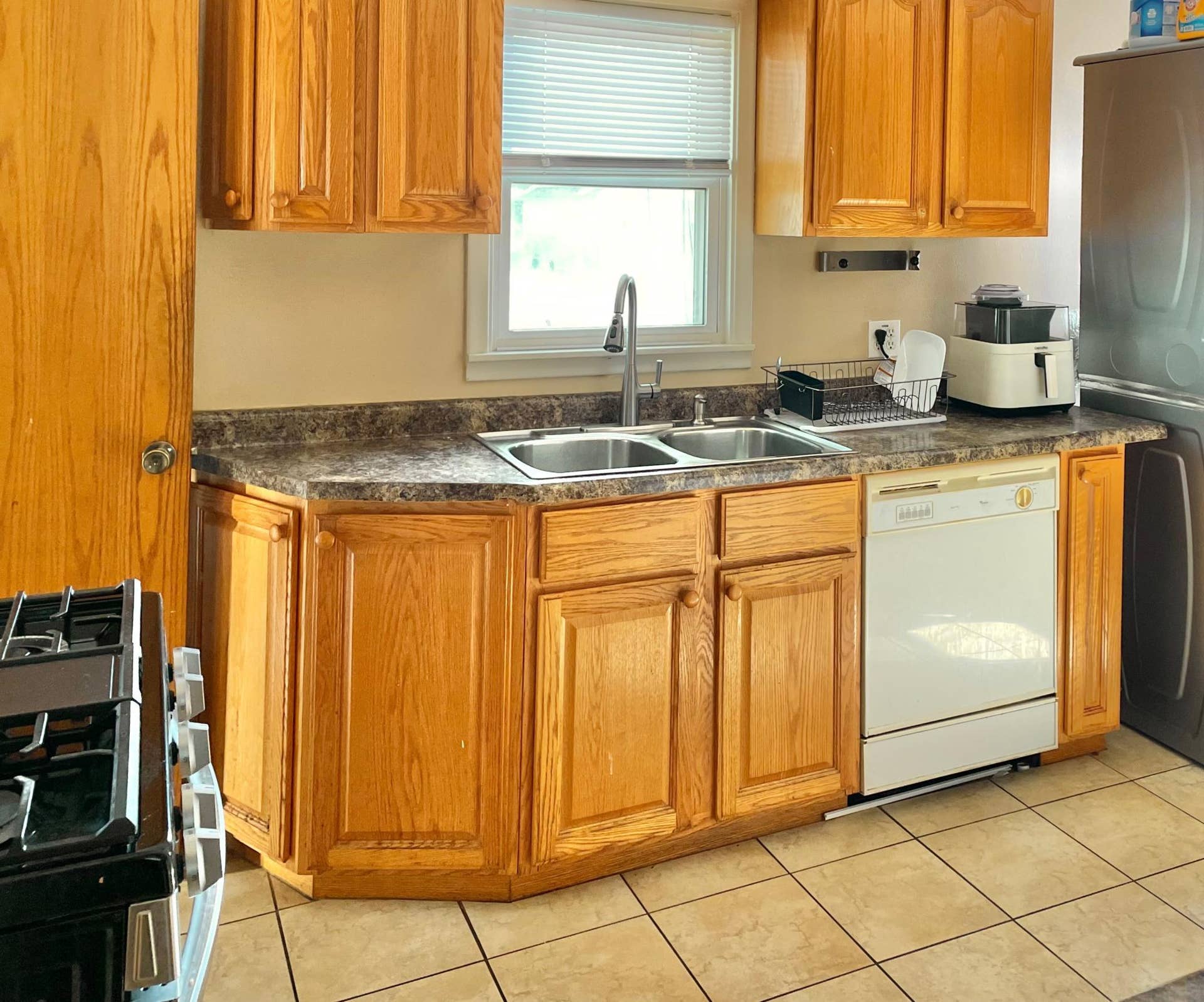 150 Roselawn Avenue E, Maplewood, MN 55117 150RoselawnMainKitchen.jpeg