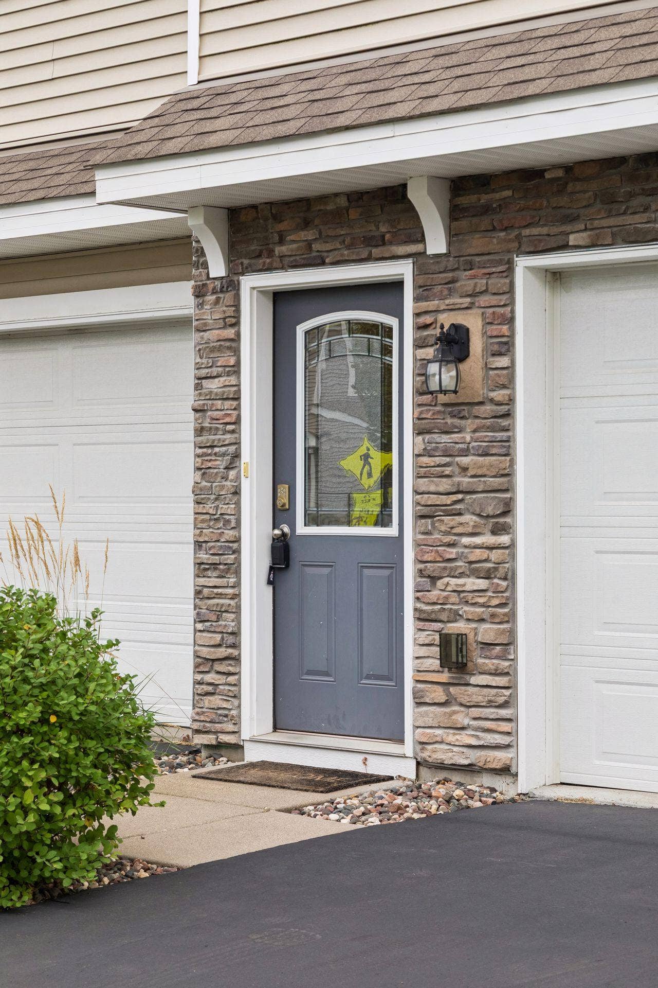 8757 Granite Lane, Woodbury, MN 55129