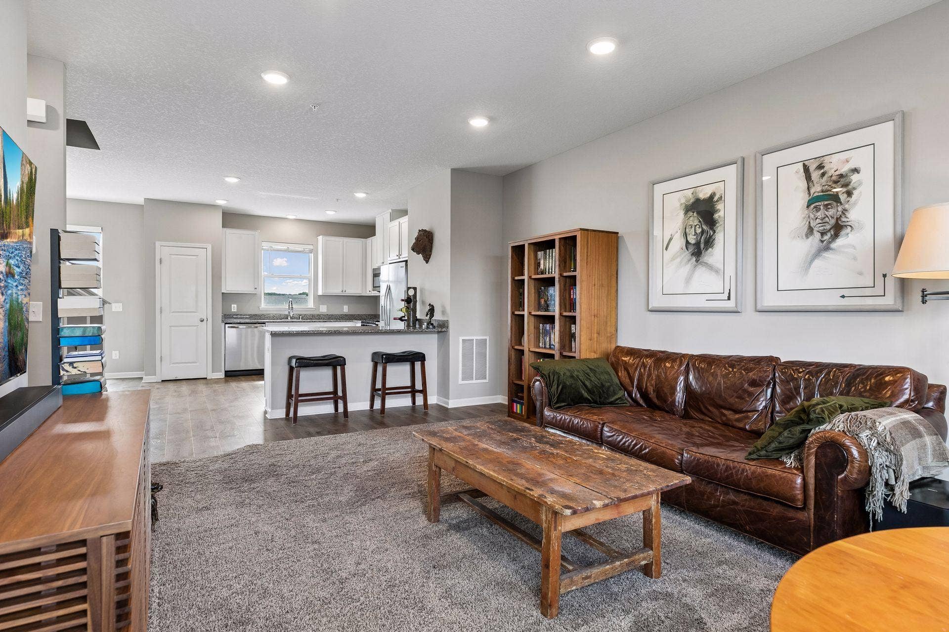 8757 Granite Lane, Woodbury, MN 55129