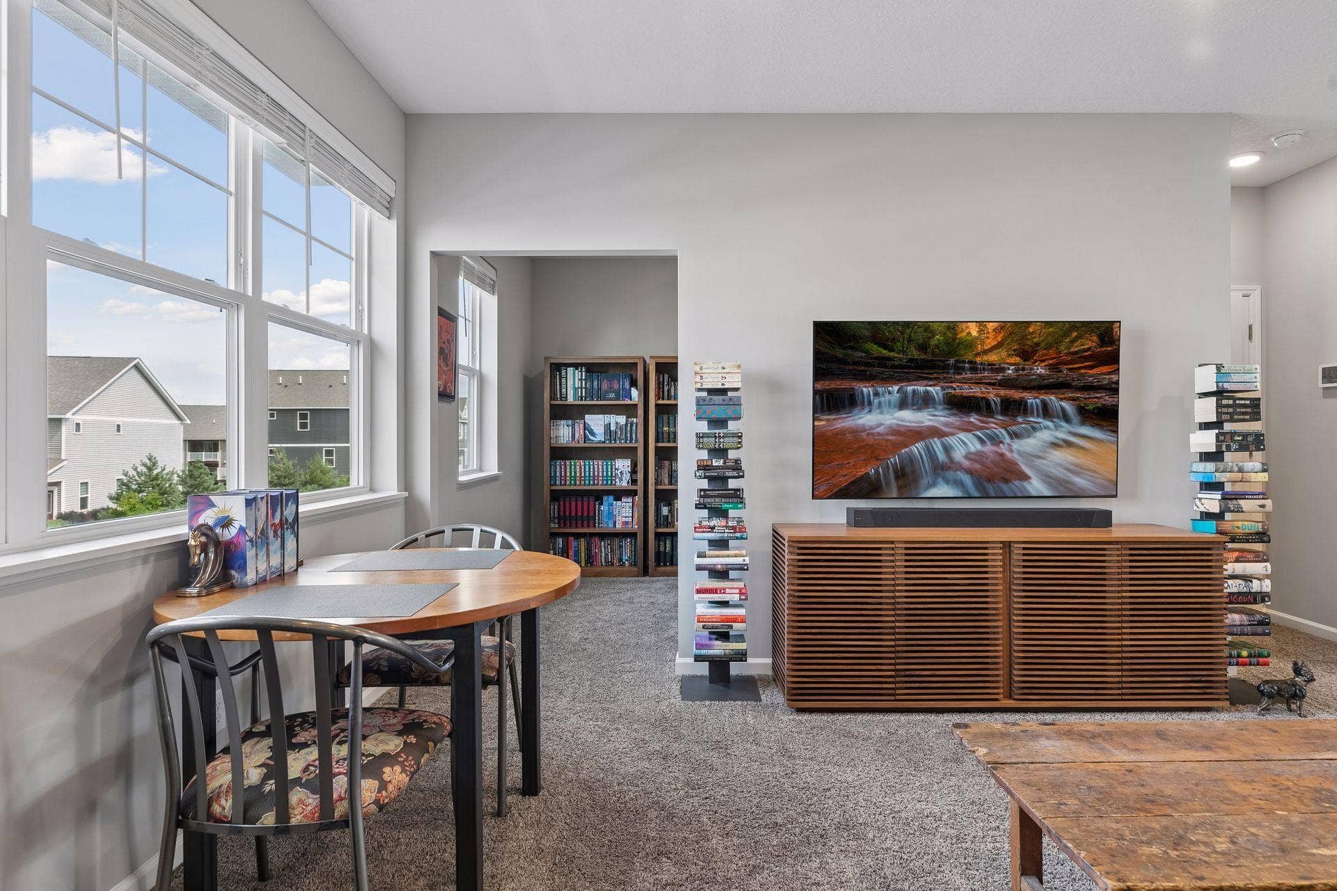 8757 Granite Lane, Woodbury, MN 55129