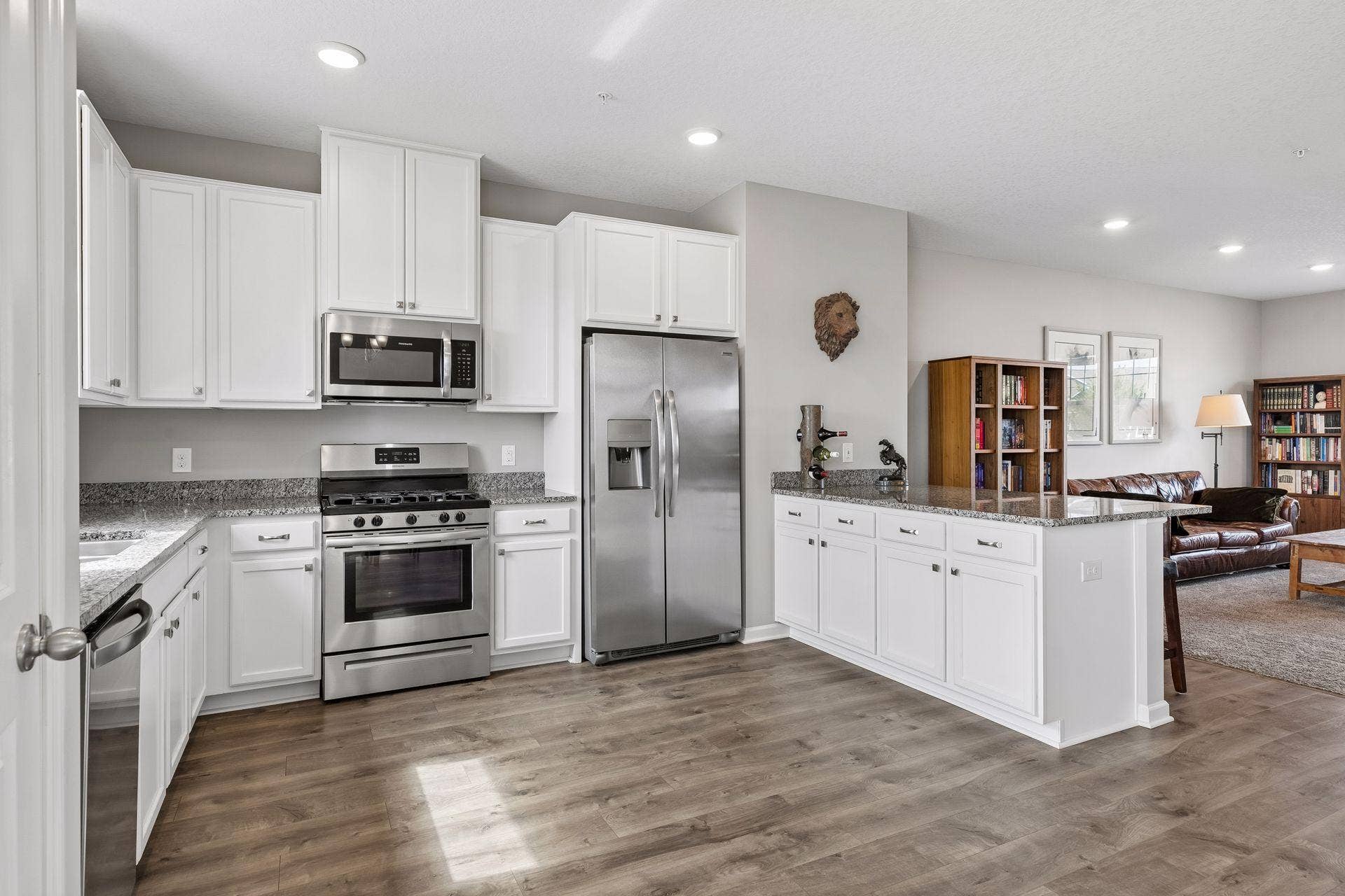 8757 Granite Lane, Woodbury, MN 55129