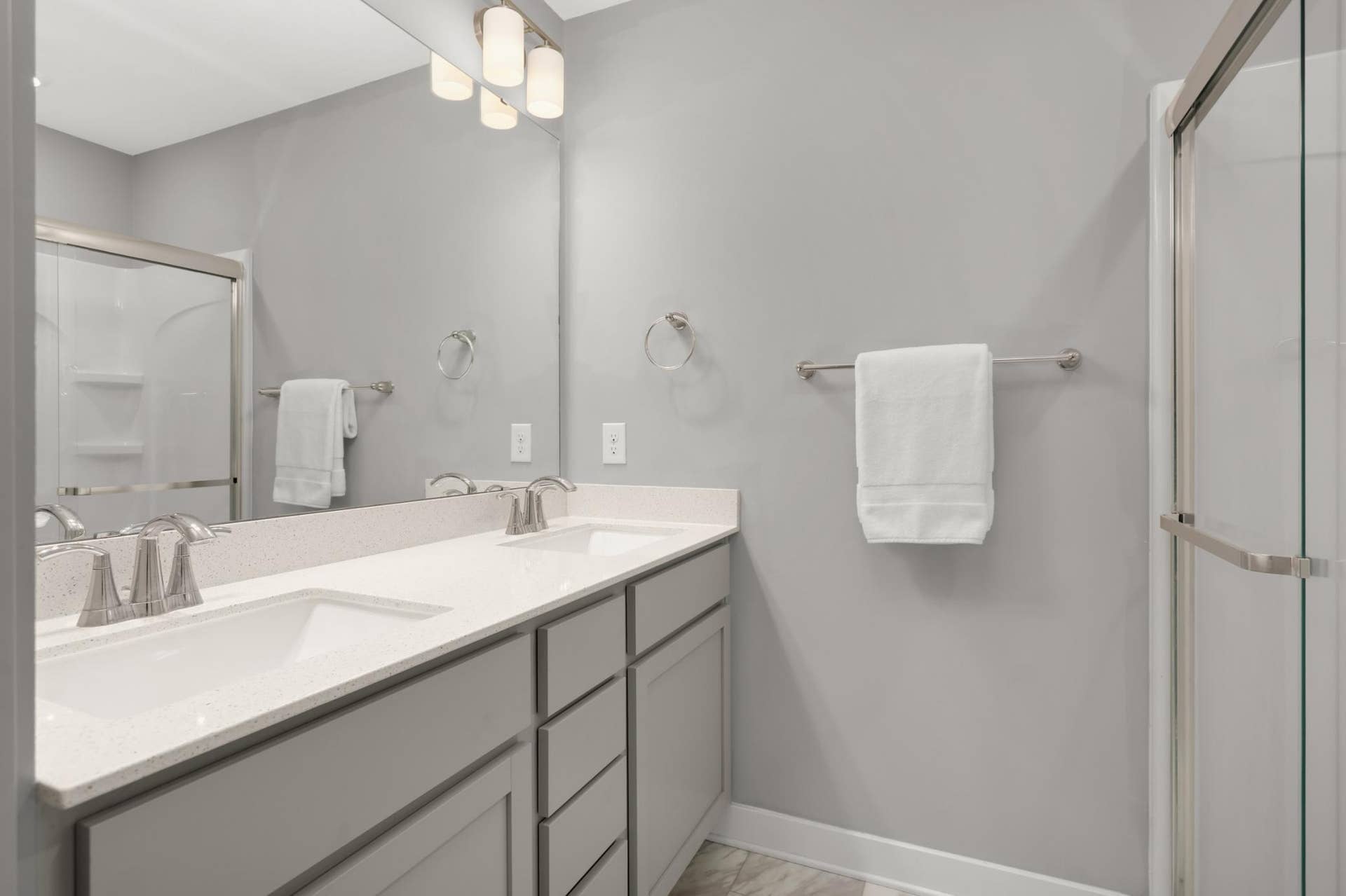 4839 Martingale Drive, Woodbury, MN 55129 4839 Martingale Drive, Woodbury, MN 55129