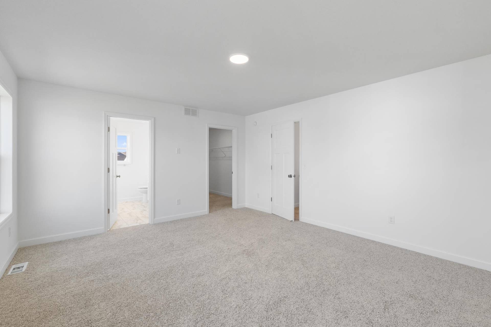 8921 Periwinkle Boulevard, Woodbury, MN 55129