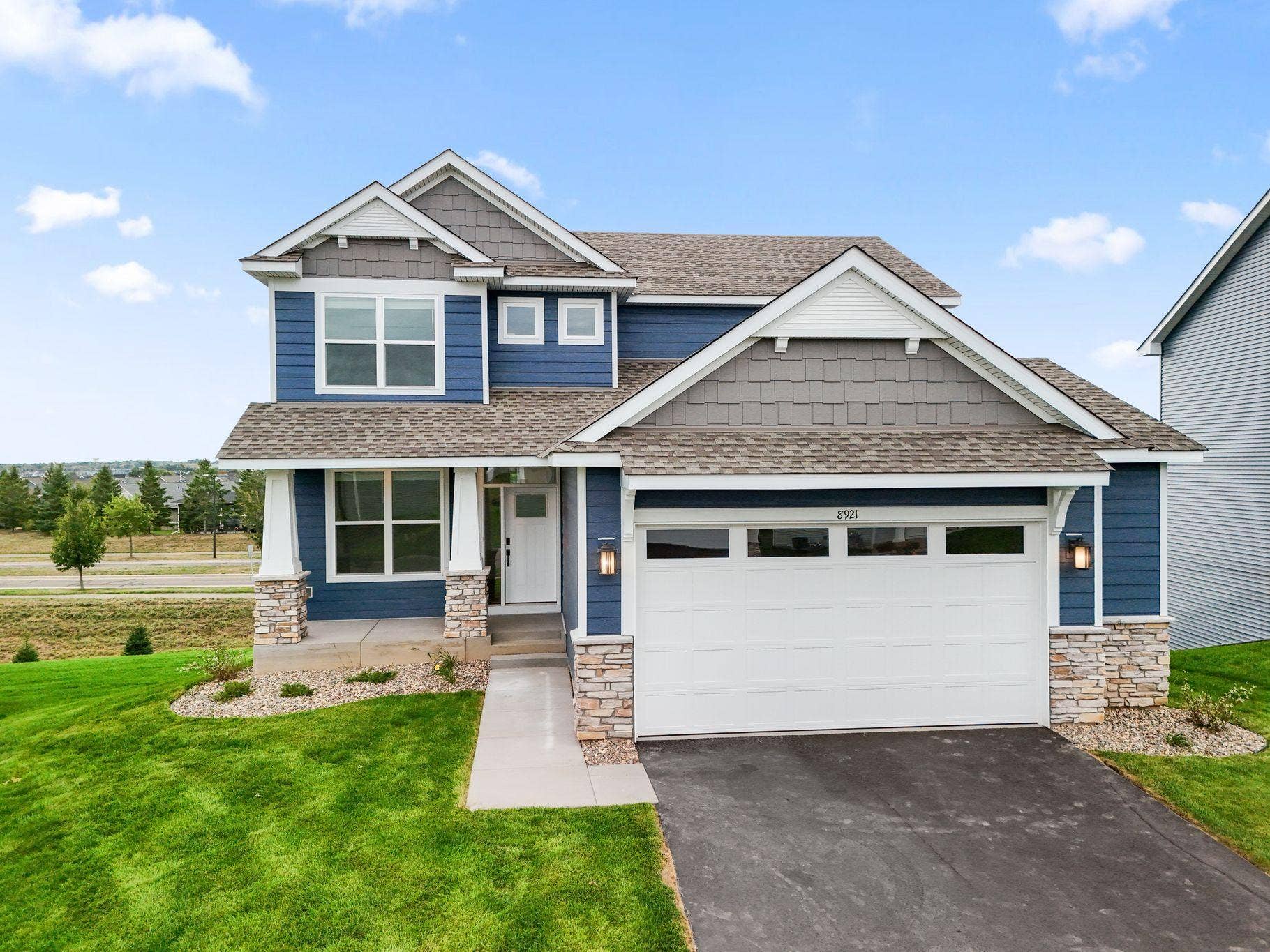 Welcome to 8921 Periwinkle Blvd! (All the following photos are of the actual home.)