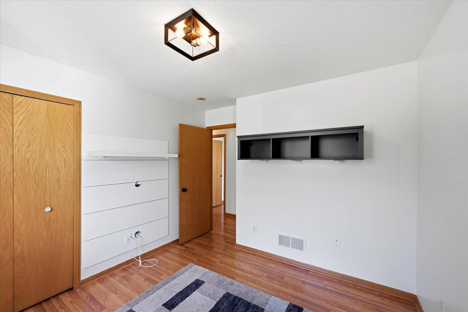 9350 Parkside Drive, Woodbury, MN 55125 bedroom # 2