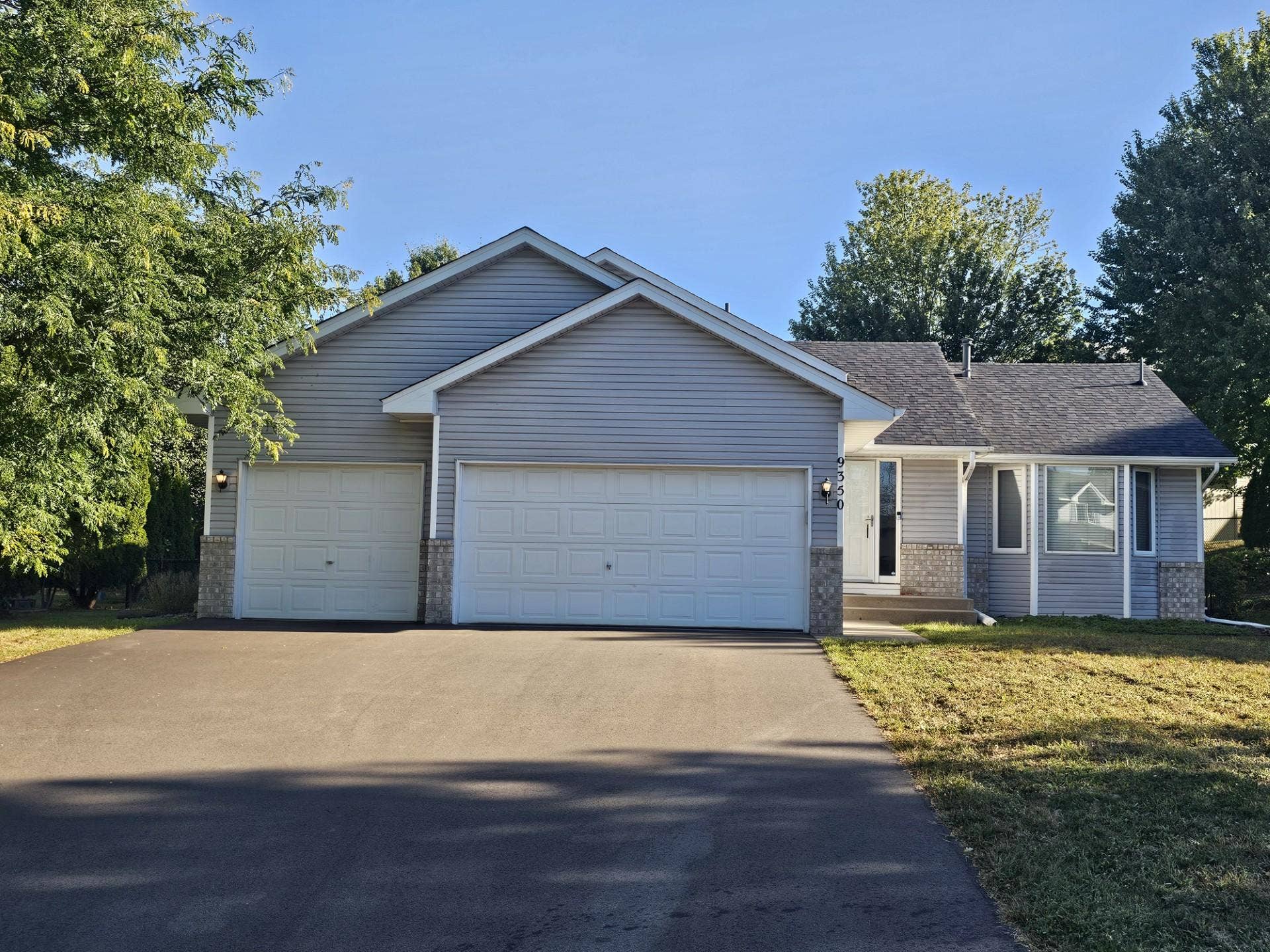 9350 Parkside Drive, Woodbury, MN 55125 3 car garage-New Asphalt Driveway