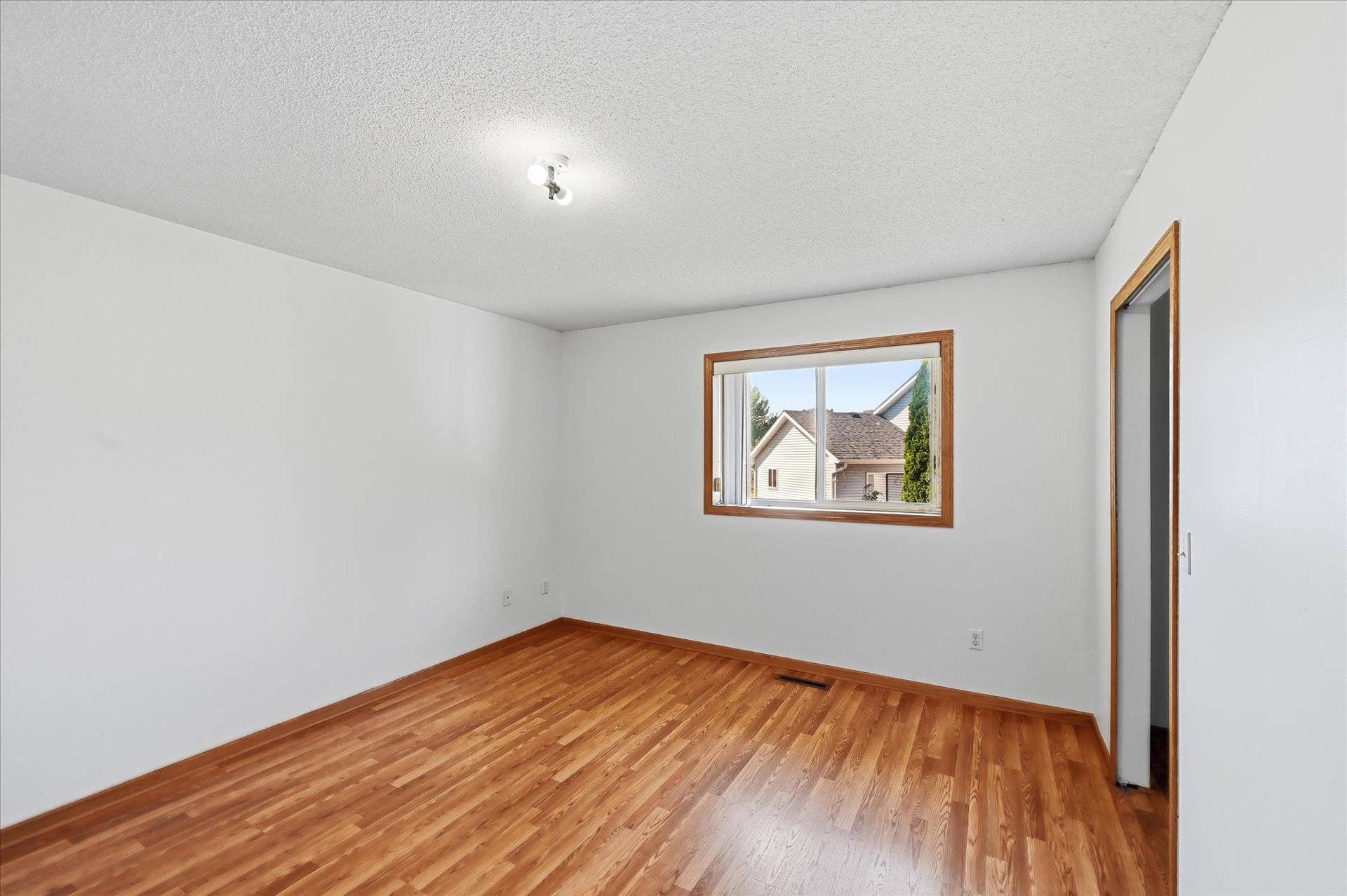 9350 Parkside Drive, Woodbury, MN 55125 bedroom #3