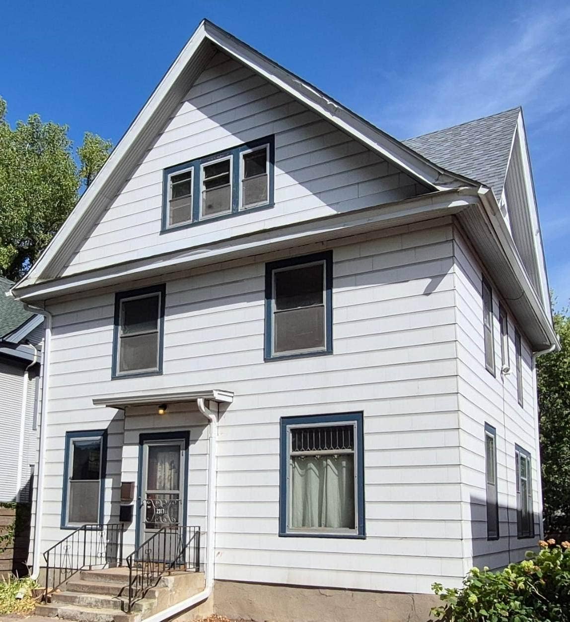 2317 Garfield Avenue, 84, Minneapolis, MN 55405 Angle Front of the Triplex.jpeg
