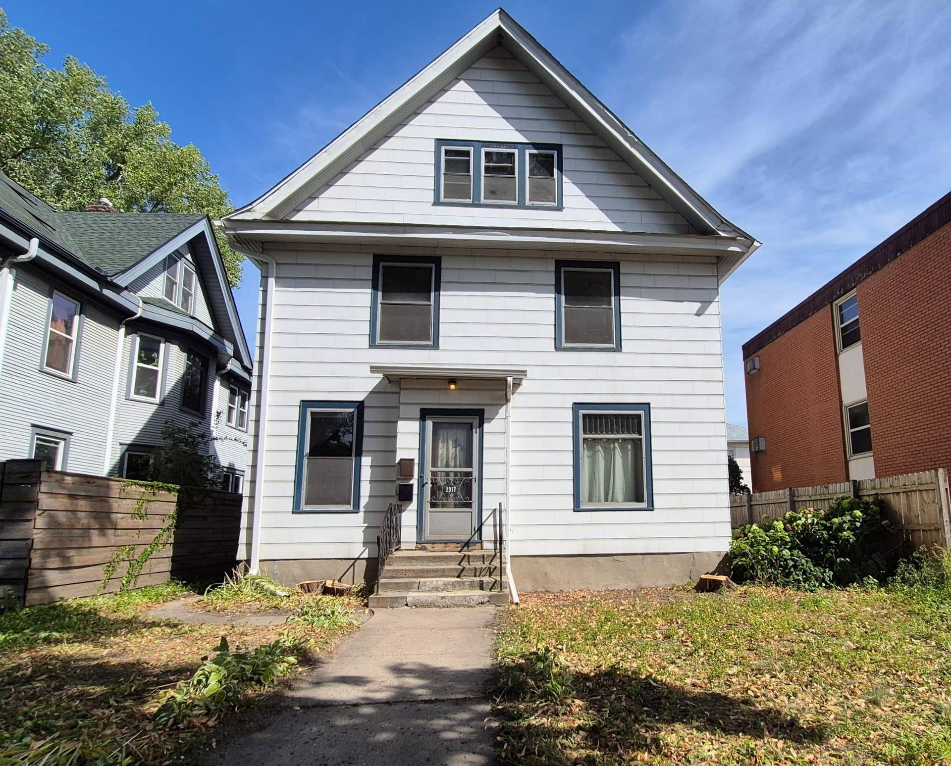 2317 Garfield Avenue, 84, Minneapolis, MN 55405 Front of the Triplex.jpeg