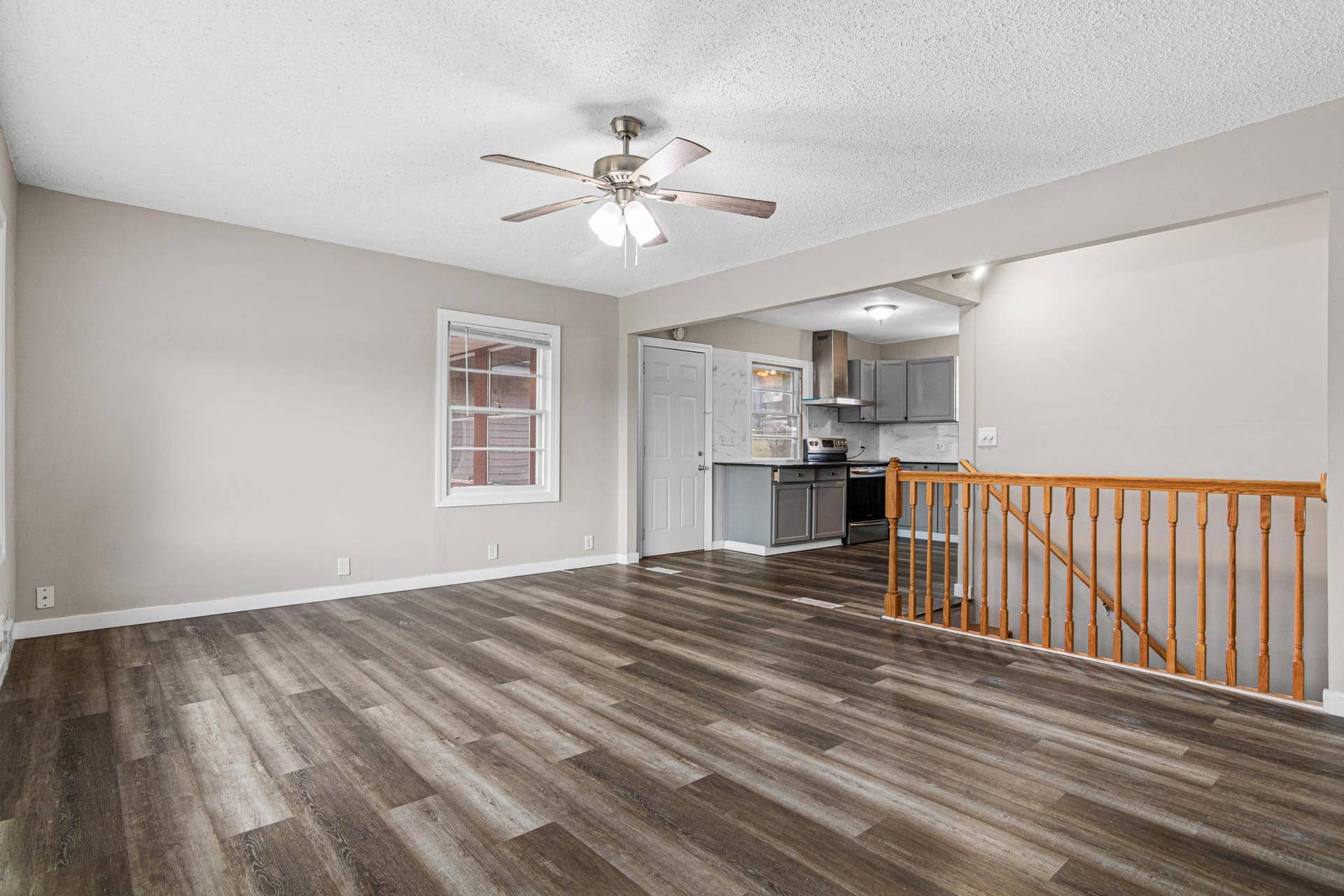 1976 Radatz Avenue, Maplewood, MN 55109 1976 Radatz Ave, St Paul, MN-2.jpg