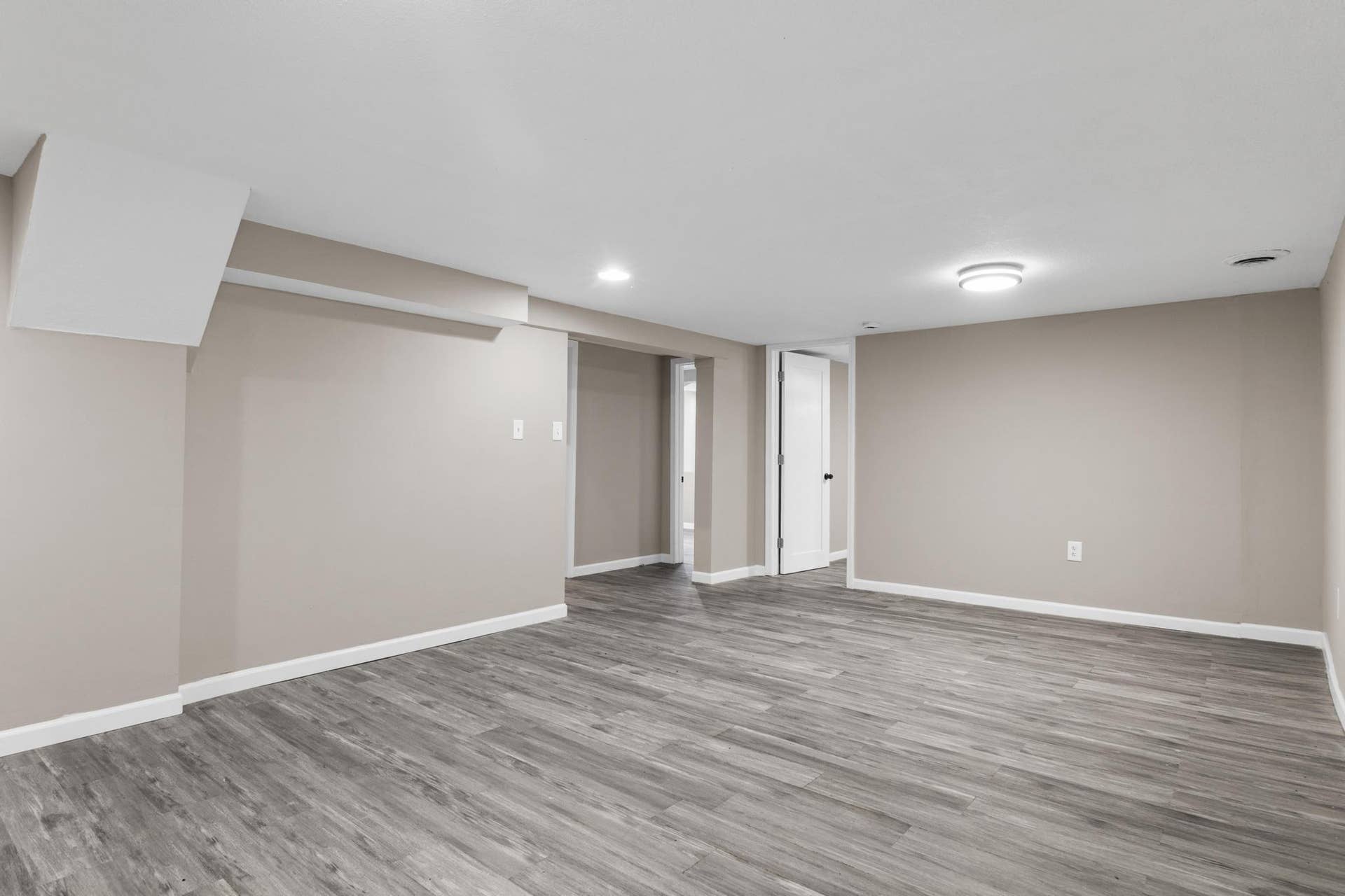 1976 Radatz Avenue, Maplewood, MN 55109 1976 Radatz Ave, St Paul, MN-16.jpg