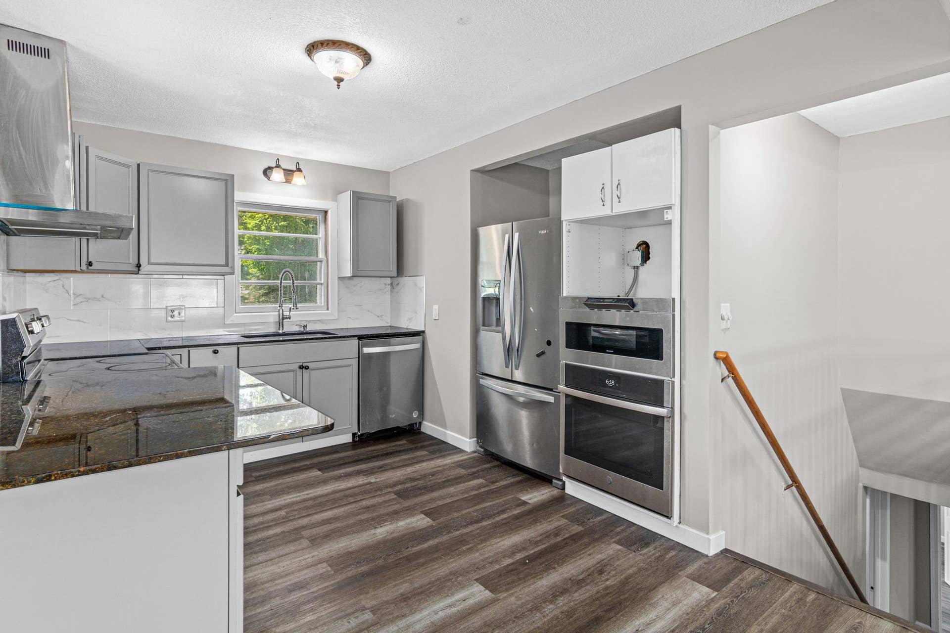 1976 Radatz Avenue, Maplewood, MN 55109 1976 Radatz Ave, St Paul, MN-5.jpg
