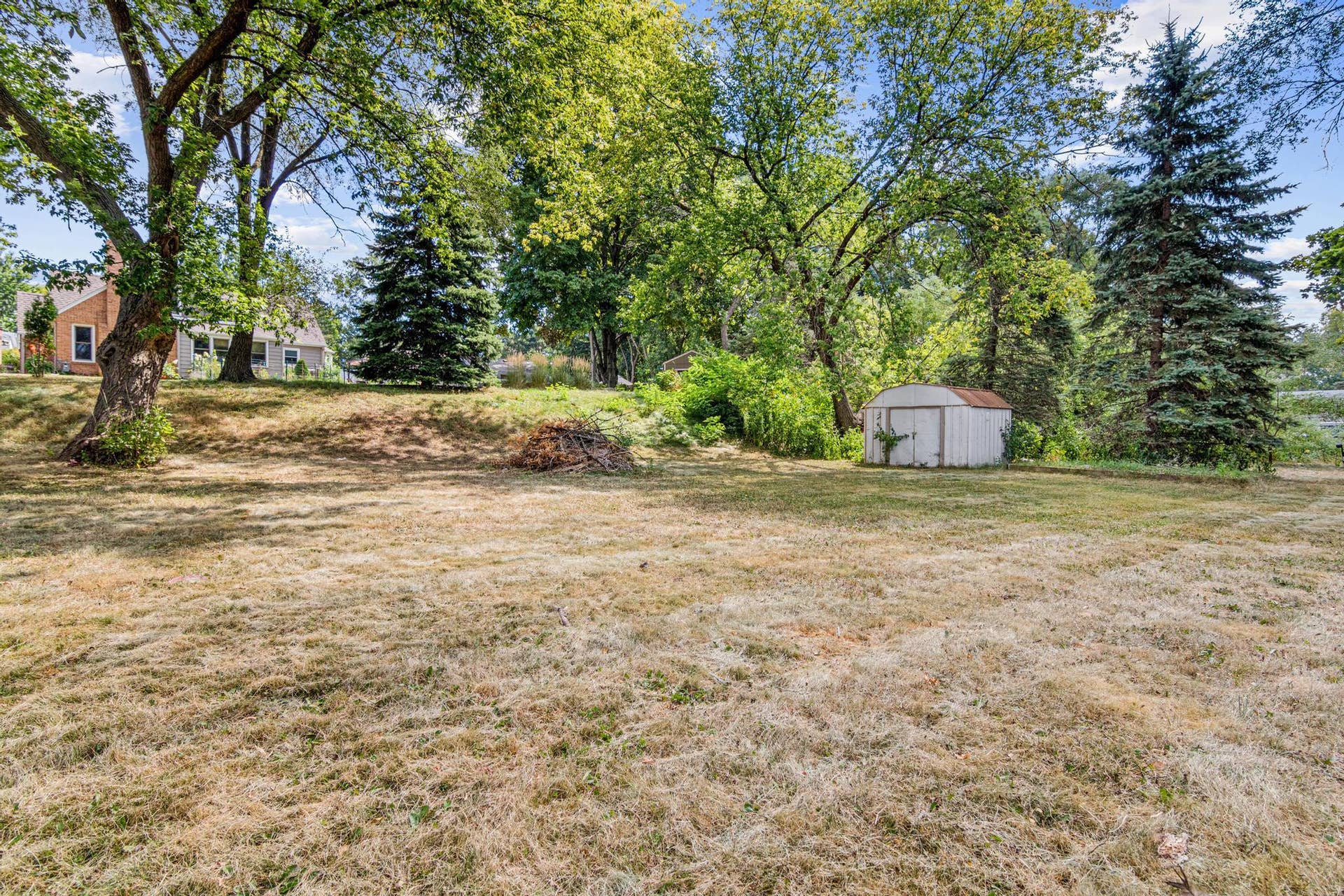 1976 Radatz Avenue, Maplewood, MN 55109 1976 Radatz Ave, St Paul, MN-27.jpg