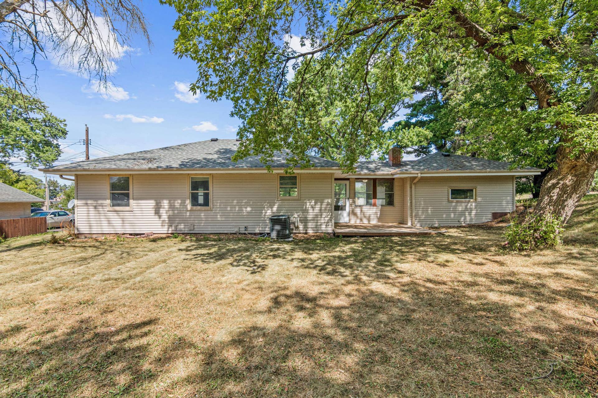 1976 Radatz Avenue, Maplewood, MN 55109 1976 Radatz Ave, St Paul, MN-24.jpg