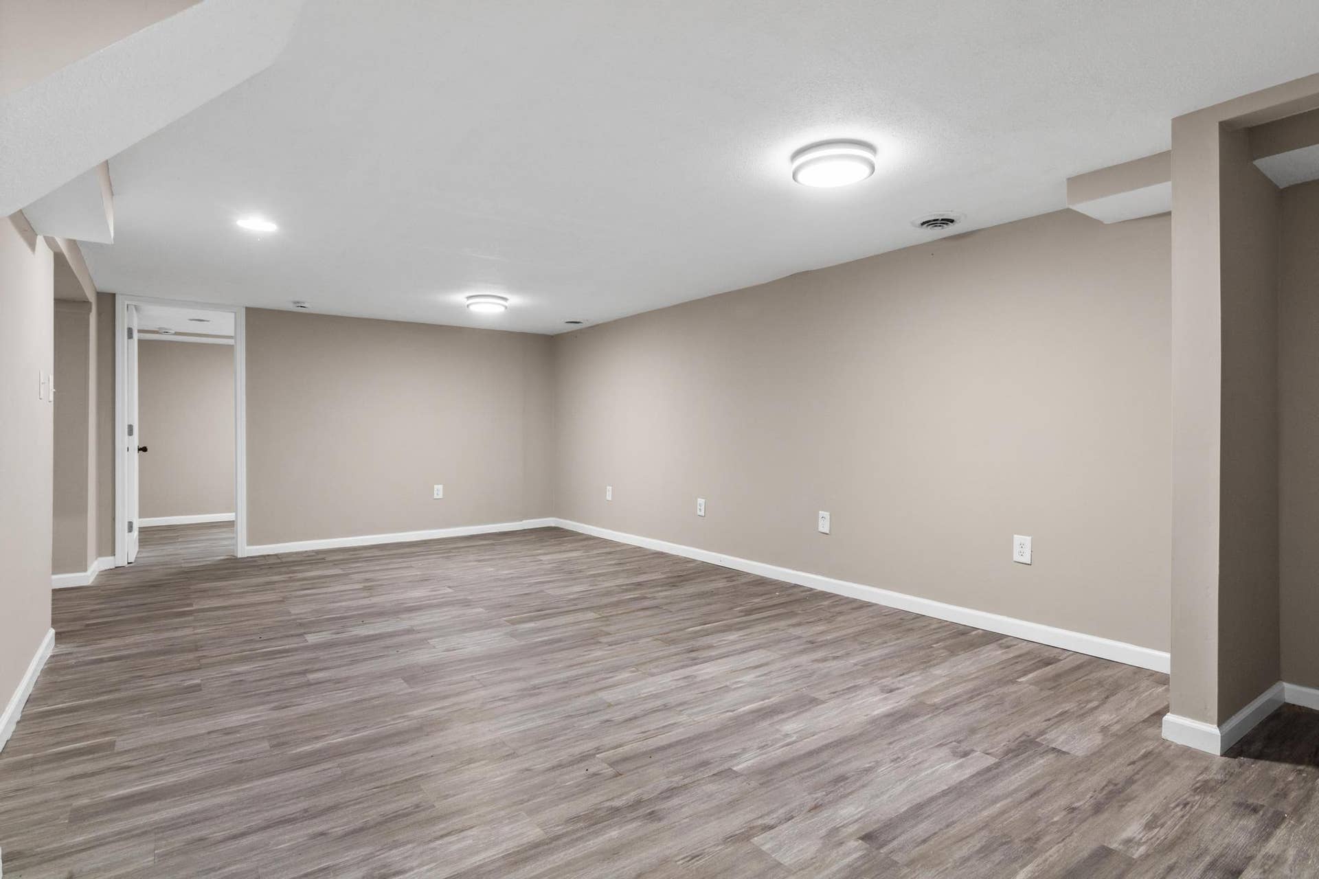 1976 Radatz Avenue, Maplewood, MN 55109 1976 Radatz Ave, St Paul, MN-15.jpg