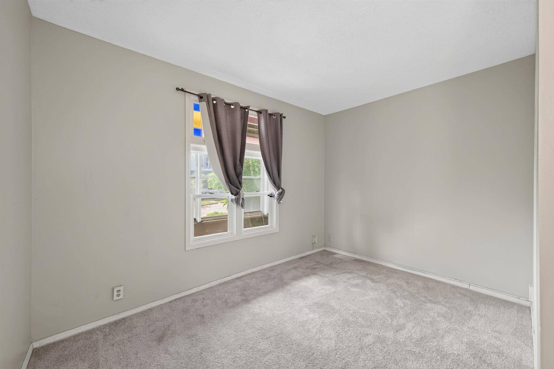 807 Case Avenue, 98, Saint Paul, MN 55106 08_807_Case8_mls.jpg