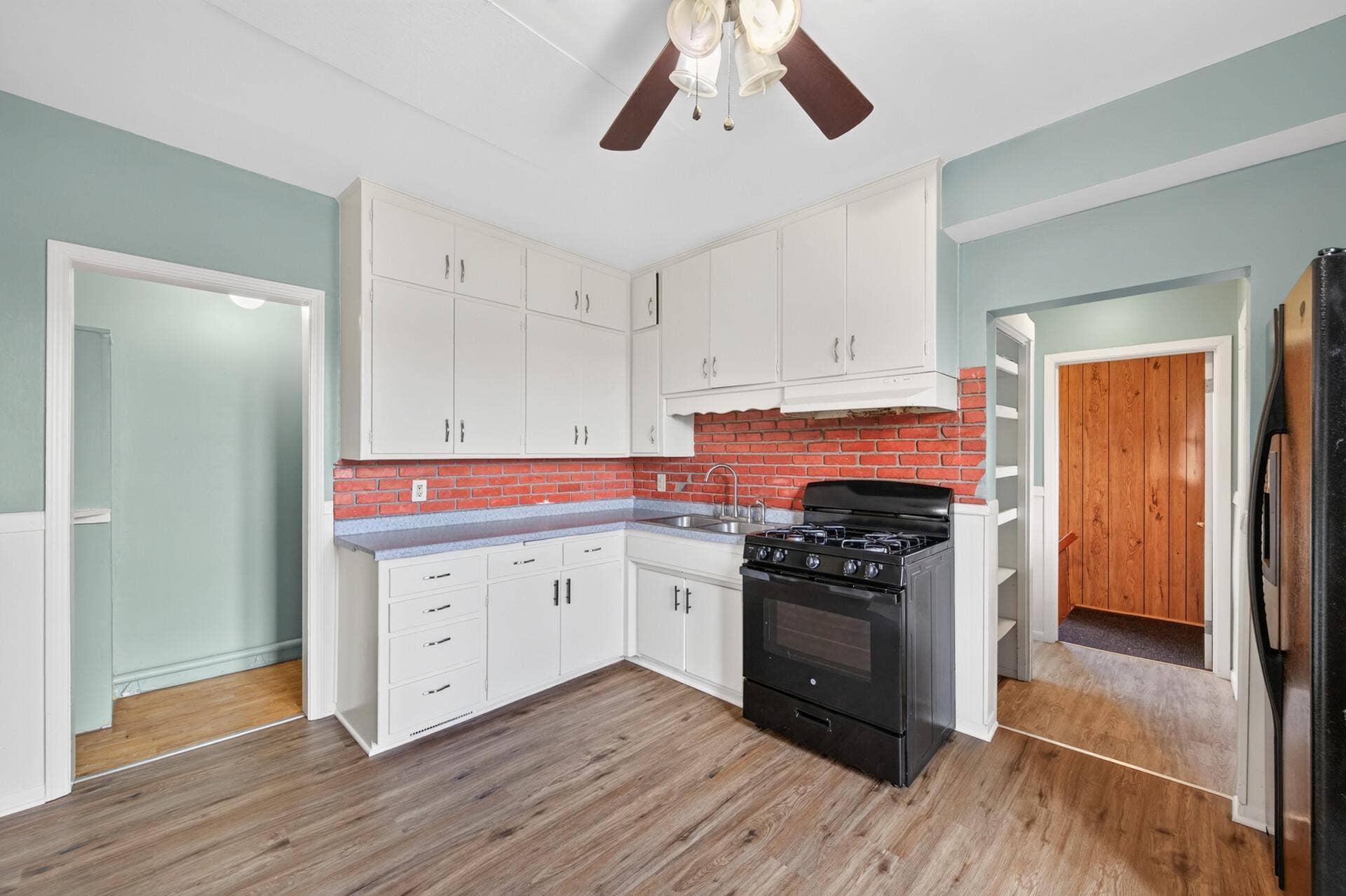 807 Case Avenue, 98, Saint Paul, MN 55106 10_807_Case10_mls.jpg
