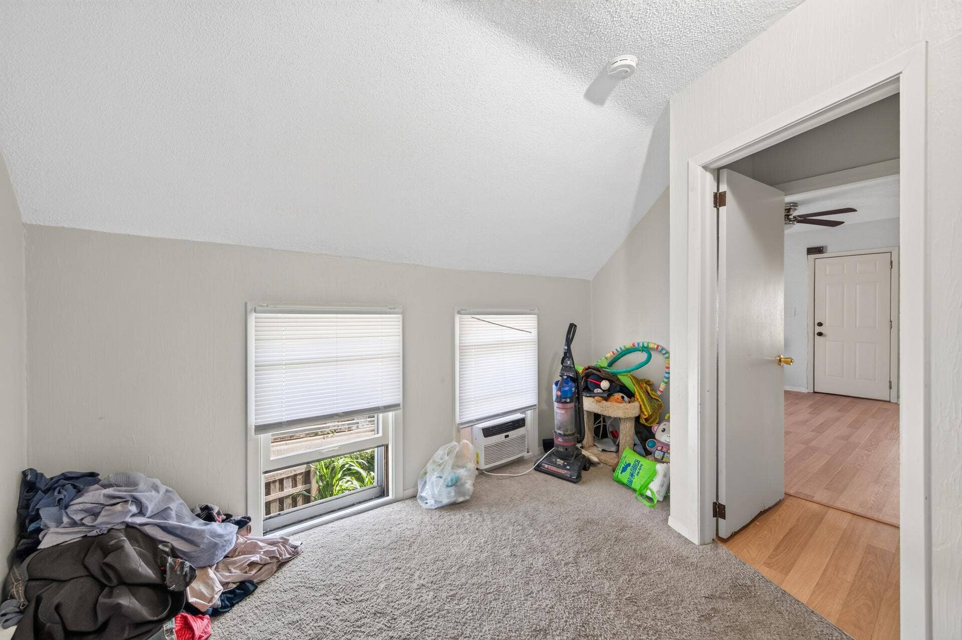 807 Case Avenue, 98, Saint Paul, MN 55106 19_807_Case19_mls.jpg