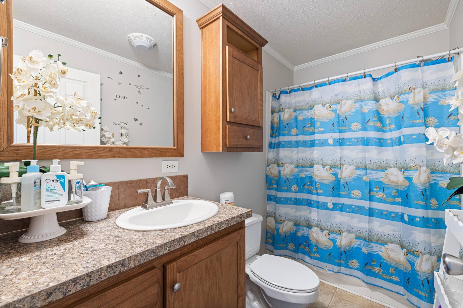 1360 Rolling Hills Drive, Maplewood, MN 55119 10_r5c_7949.jpg