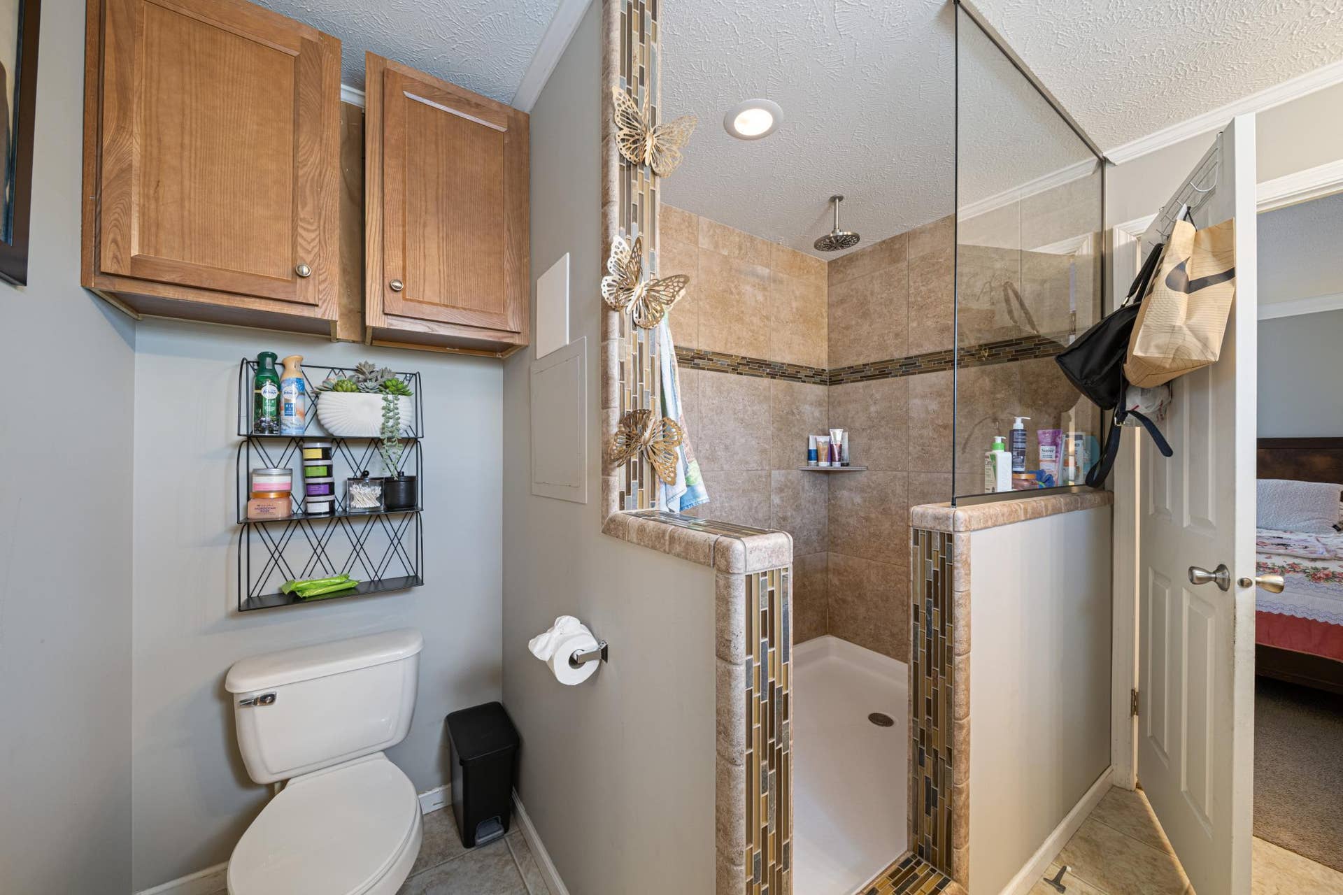 1360 Rolling Hills Drive, Maplewood, MN 55119 15_r5c_7980.jpg