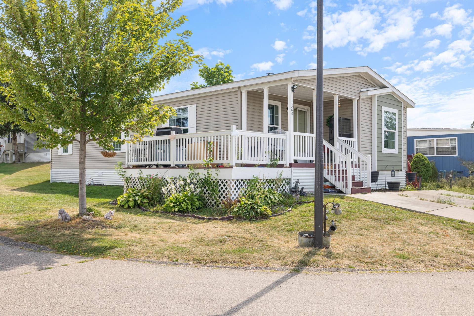 1360 Rolling Hills Drive, Maplewood, MN 55119 2_r5c_8032.jpg