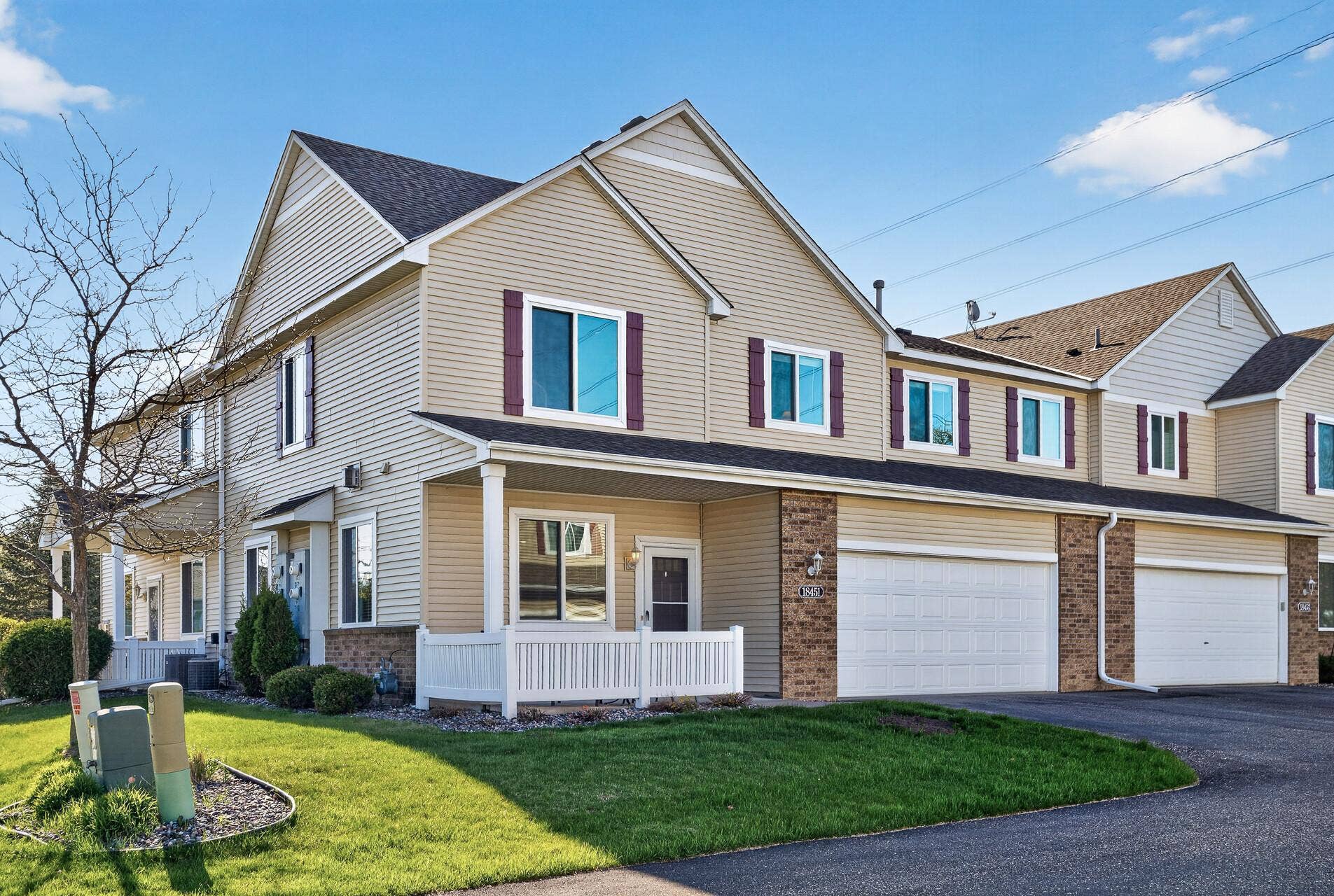 18451 97th Place N, Maple Grove, MN 55311 18451 97th Place N, Maple Grove, MN 55311