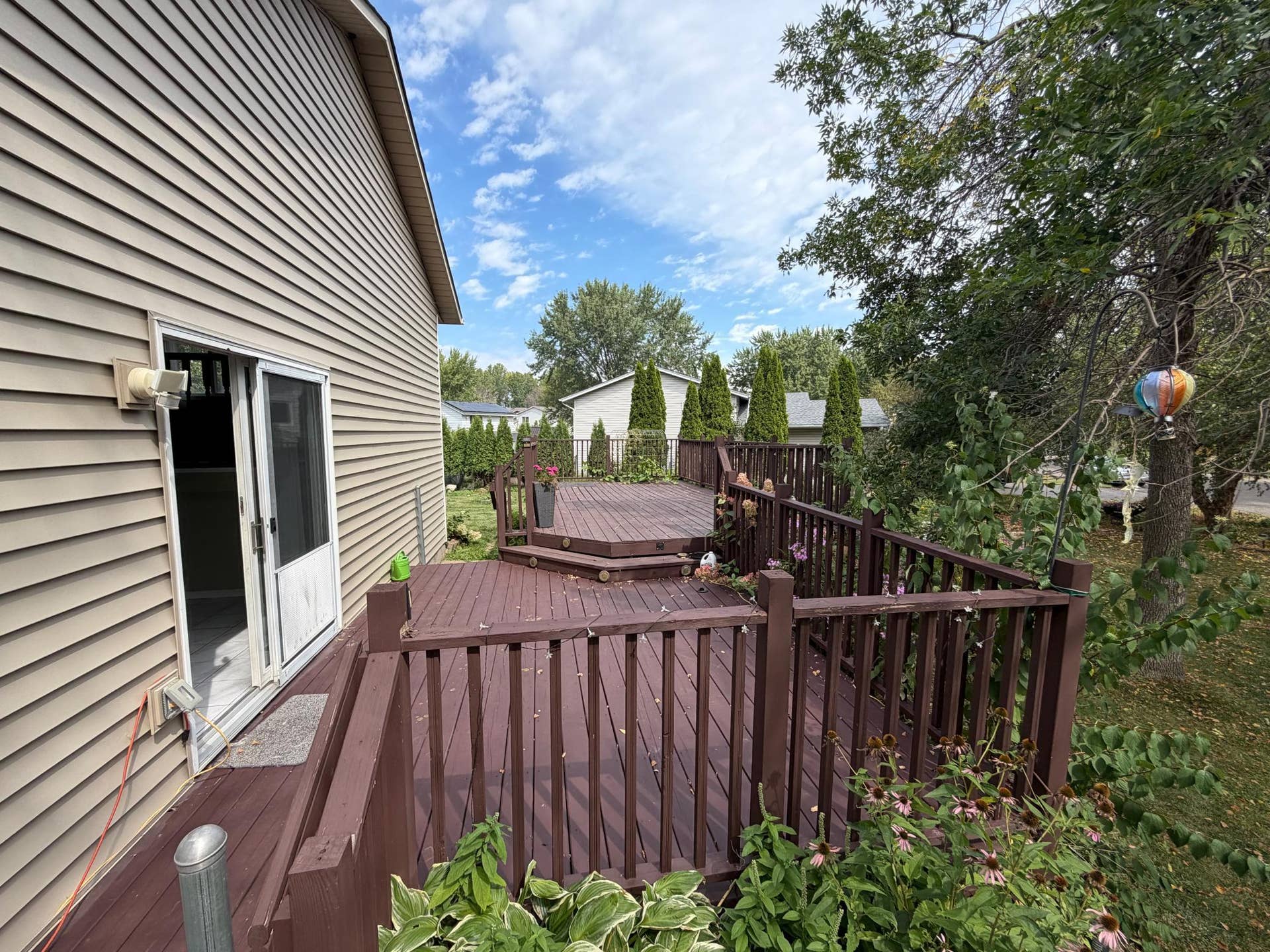 6546 Upper 22nd Street N, Oakdale, MN 55128 Deck