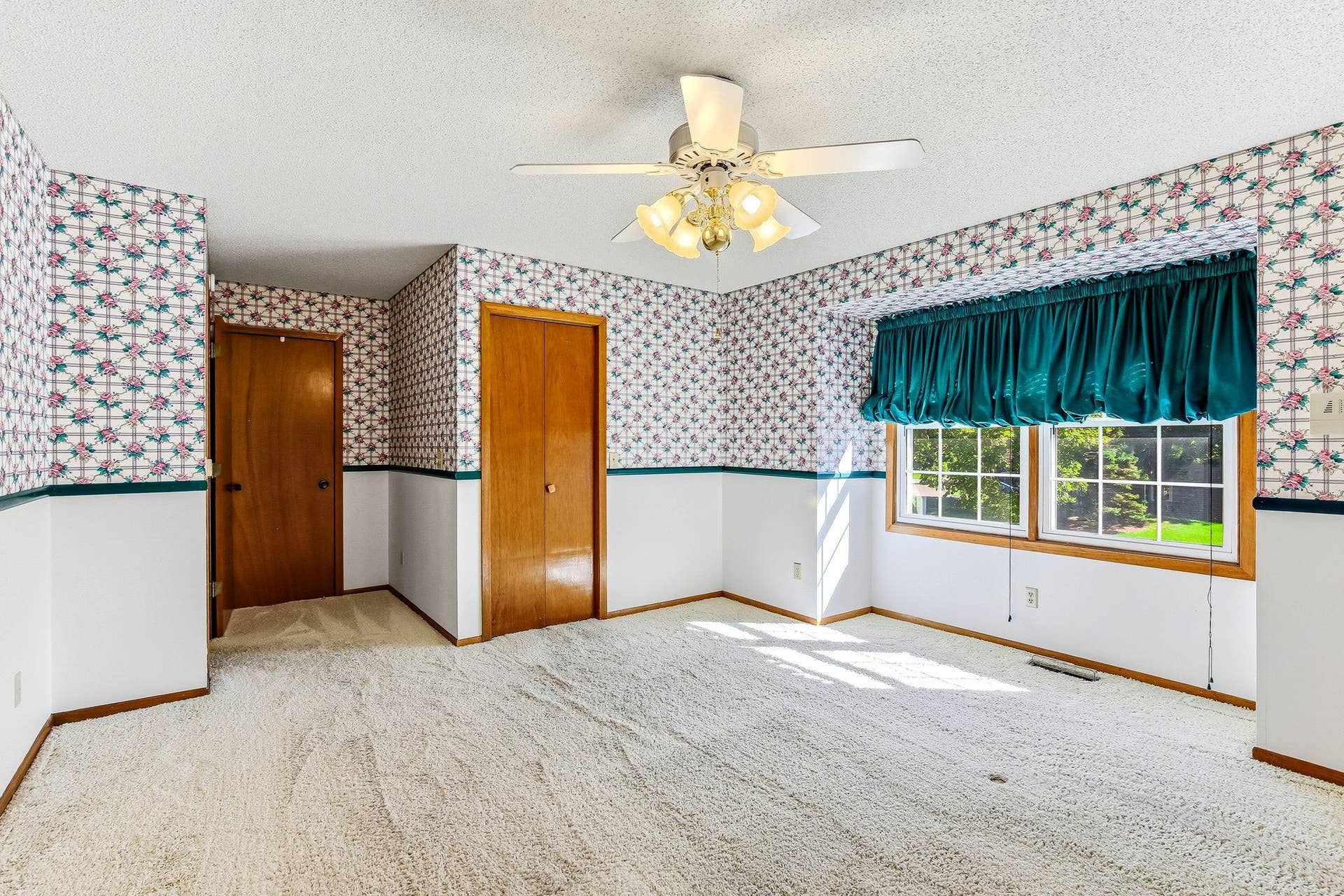 6604 Upper 23rd Street N, Oakdale, MN 55128 21-web-or-mls-6604-Upper-23rd-St-21.jpg