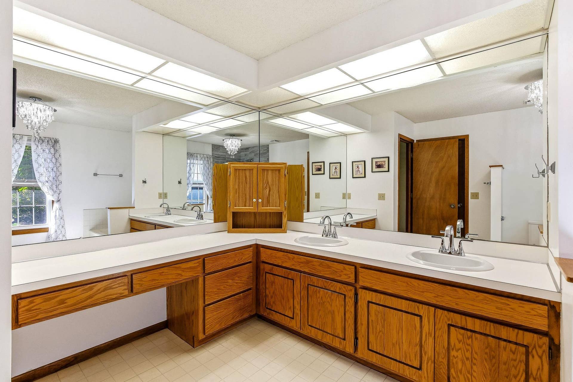 6604 Upper 23rd Street N, Oakdale, MN 55128 24-web-or-mls-6604-Upper-23rd-St-24.jpg