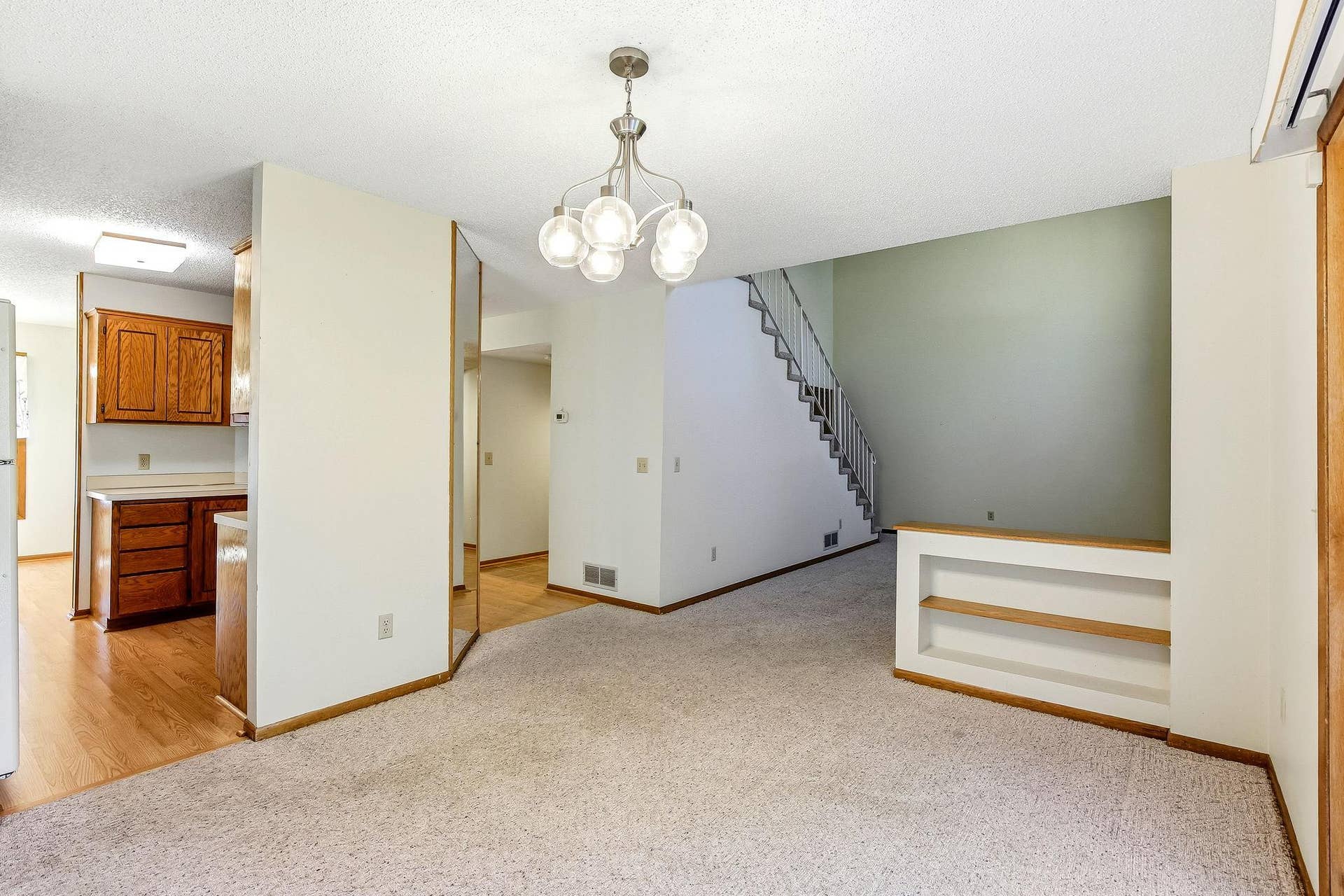 6604 Upper 23rd Street N, Oakdale, MN 55128 10-web-or-mls-6604-Upper-23rd-St-10.jpg