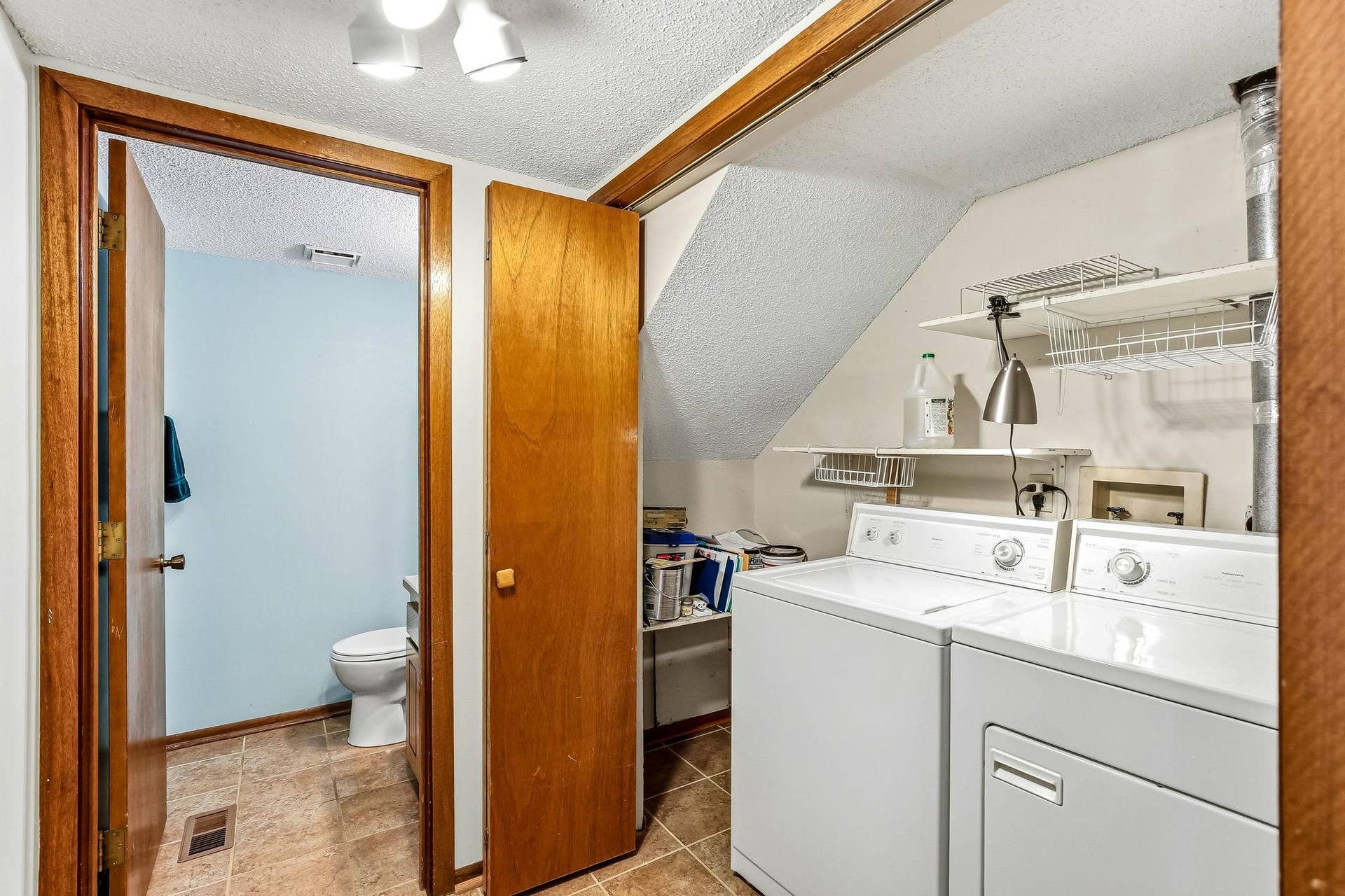 6604 Upper 23rd Street N, Oakdale, MN 55128 29-web-or-mls-6604-Upper-23rd-St-29.jpg