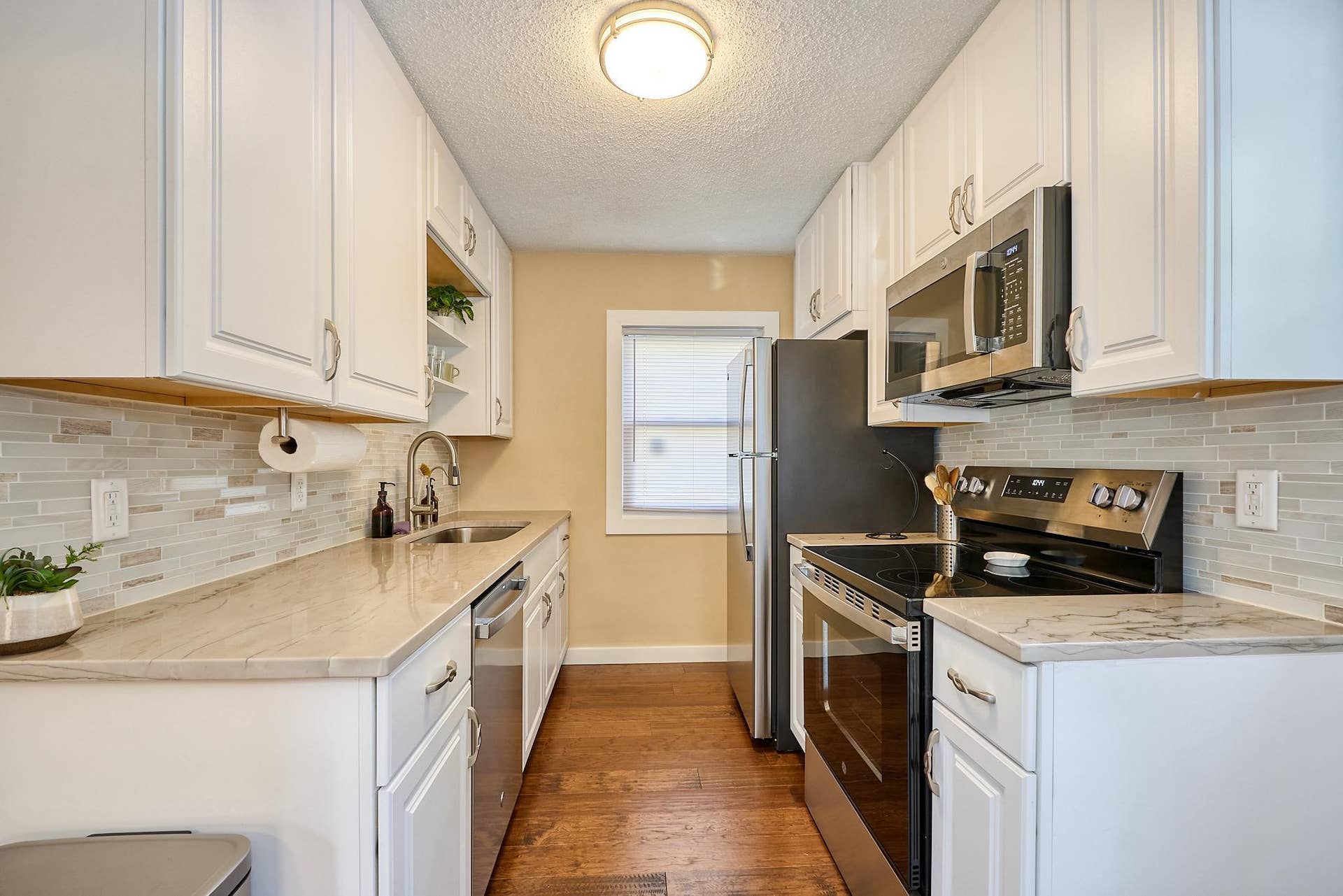 7525 Brunswick Avenue N, Brooklyn Park, MN 55443 029.jpg