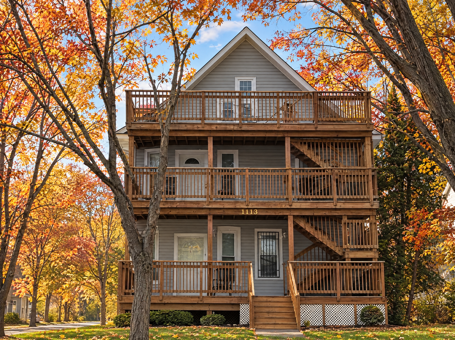 1113 Edgerton Street, 98, Saint Paul, MN 55130 Fall 3 Tier Deck - Front