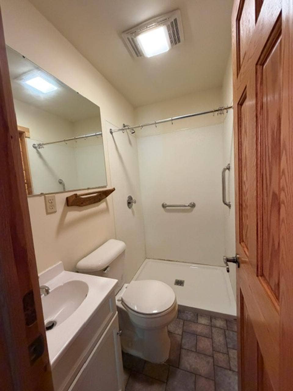 923 N 5th Street, Mankato, MN 56001 923 N 5th Street, Mankato, MN 56001