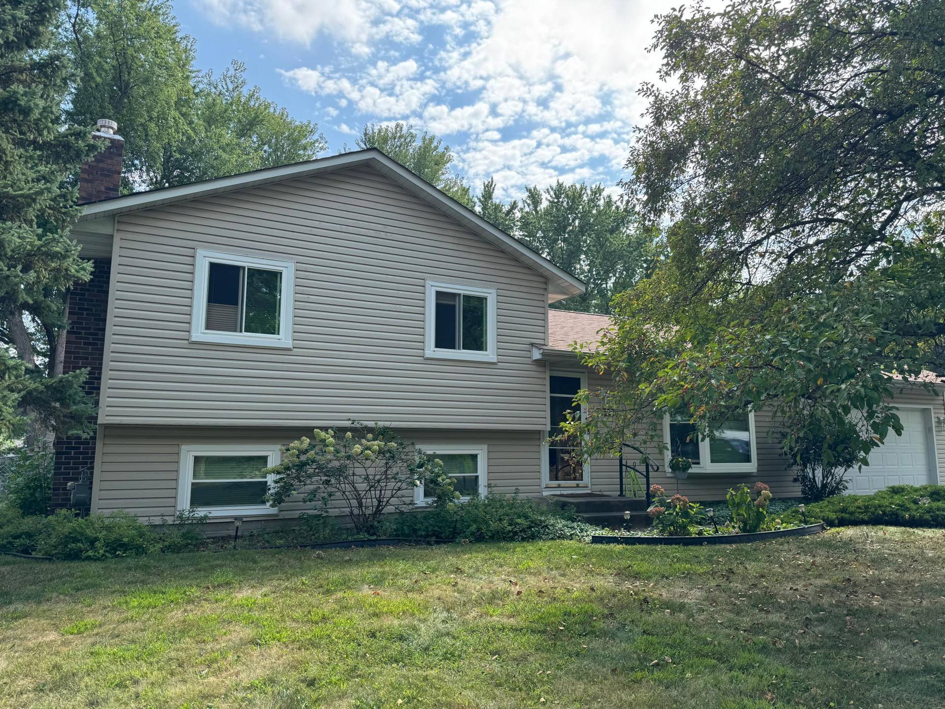 10557 104th Place N, Maple Grove, MN 55369 IMG_9715.jpeg